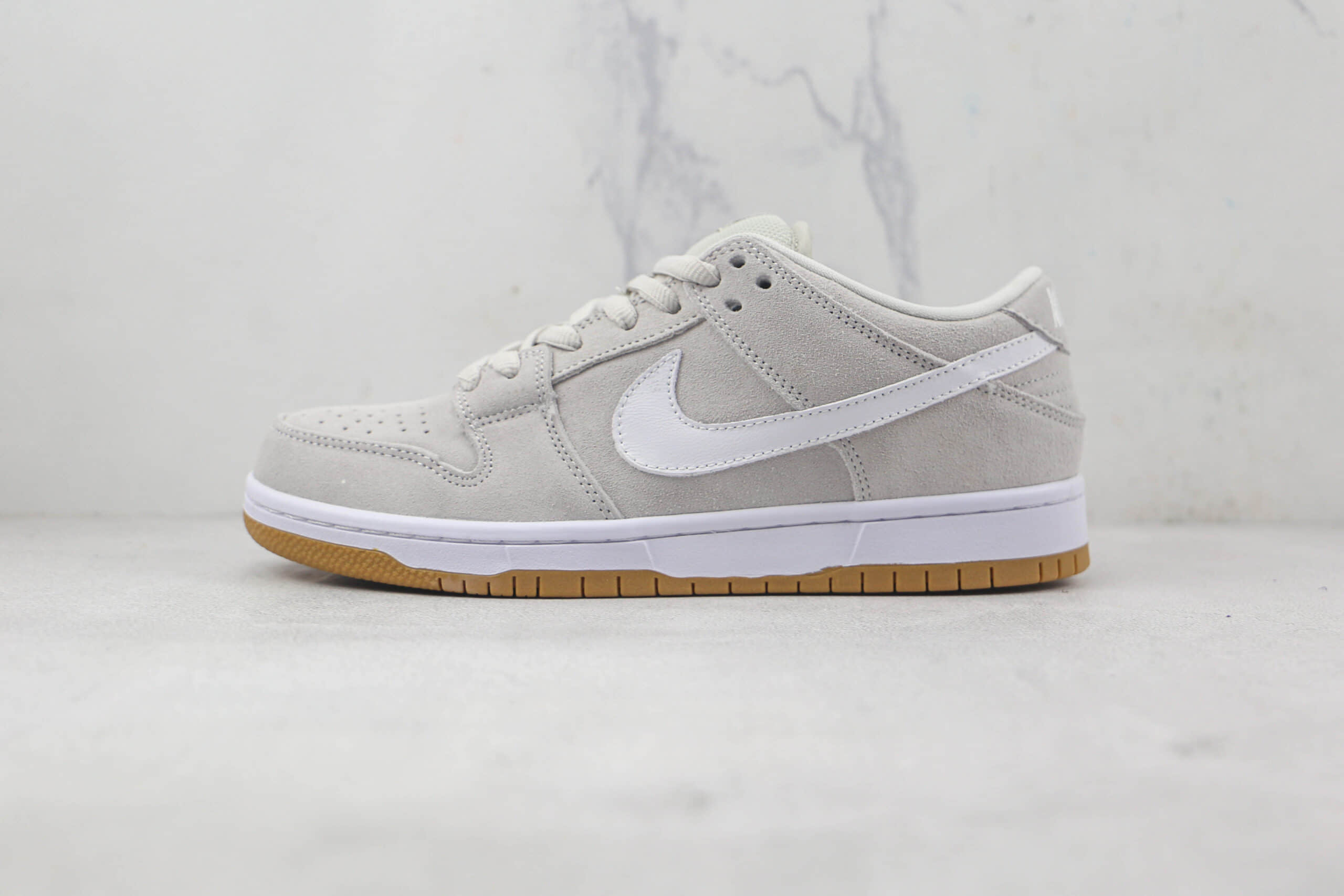 耐克Nike SB Dunk Low Warriors纯原版本低帮SB DUNK灰麂皮白钩板鞋内置气垫 货号：304292-106