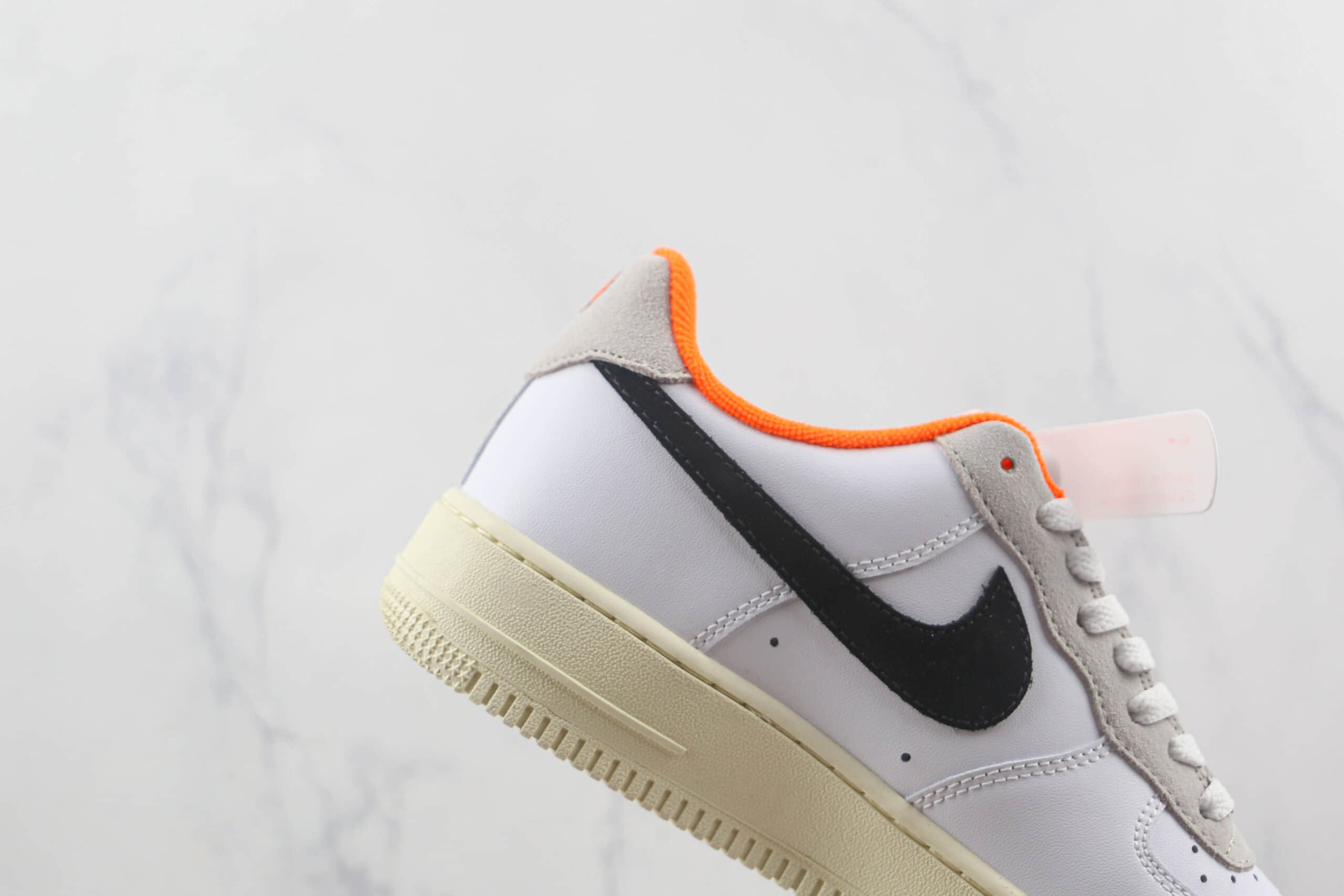 耐克Nike Air Force 1’07 Low莆田纯原复刻版本低帮空军一号白橙色黑红双钩板鞋内置气垫 货号：DX3357-100