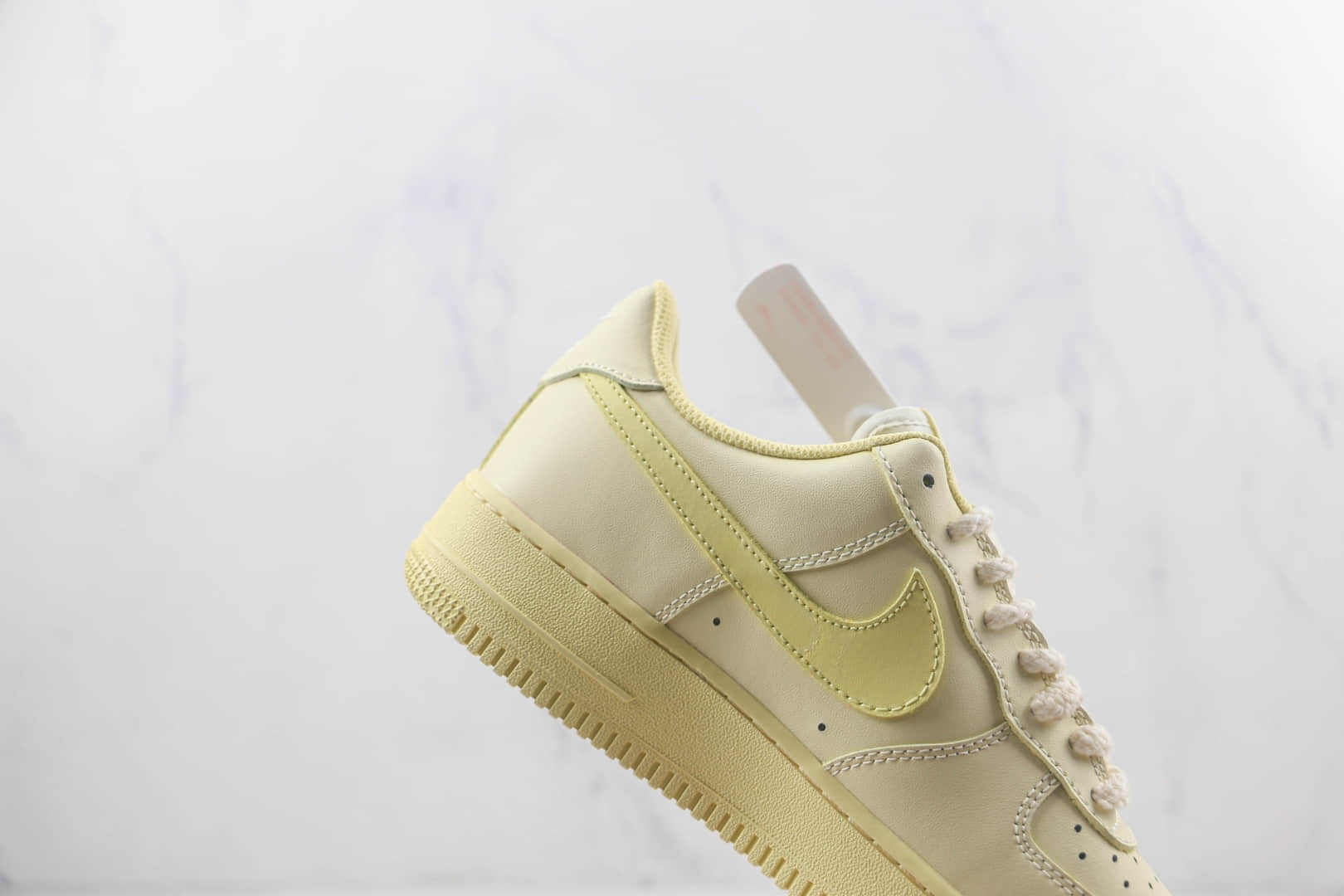 耐克Nike Air Force 1’07 Low莆田纯原复刻版本低帮空军一号淡黄色印花板鞋内置气垫 货号：CW2288-111