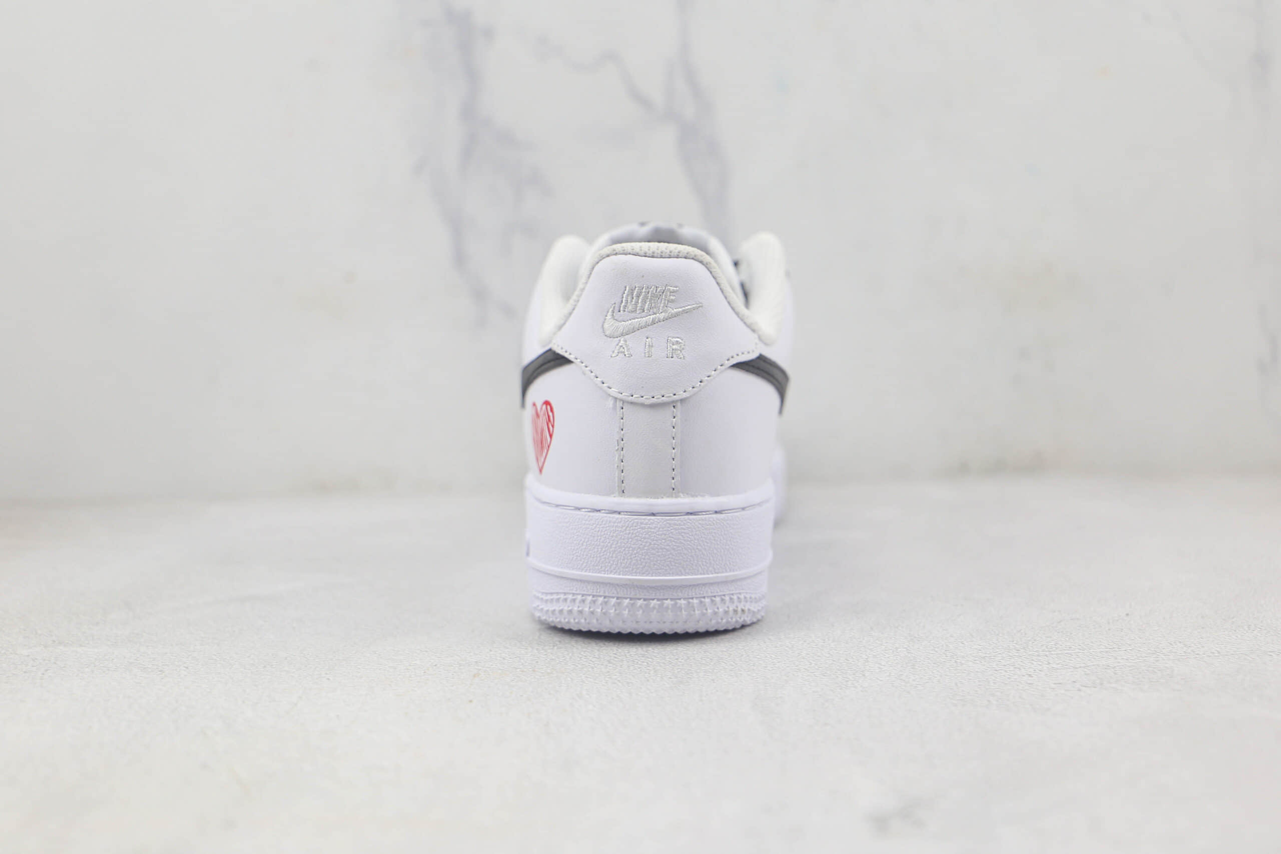 耐克Nike Air Force 1 Low莆田天花板纯原复刻版本低帮AF1空军一号爱心涂鸦板鞋原厂中底钢印 货号：CW2288-813