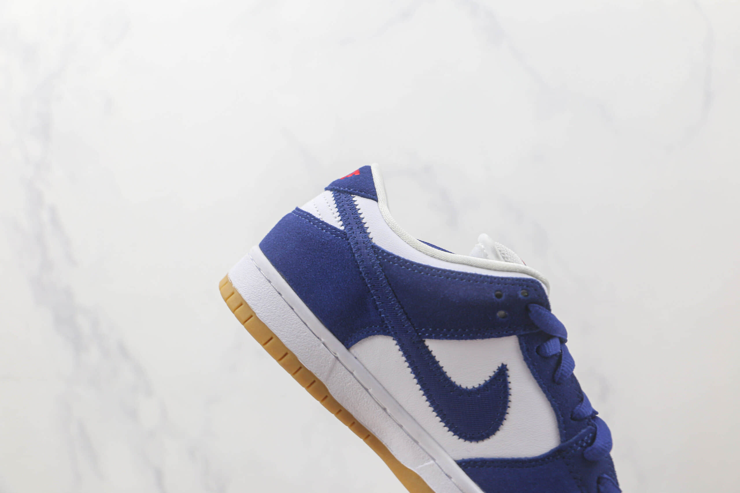 耐克Nike SB Dunk Low Dunk Pro PRM Los Angeles Dodgers纯原版本低帮SB DUNK白蓝色洛杉矶道奇板鞋 耐克DUNK厚鞋舌板鞋 货号：DO9395-400