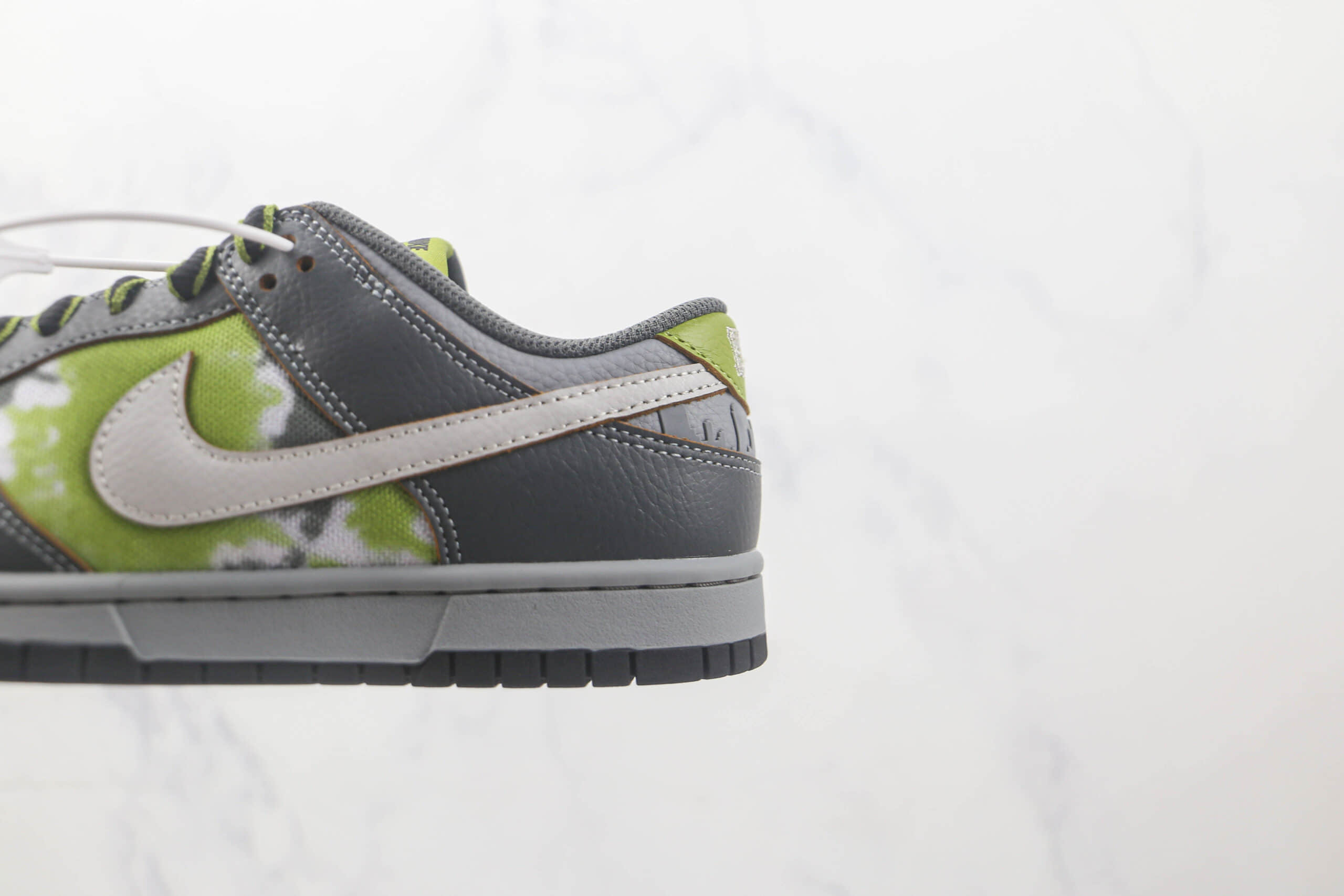 耐克Nike SB Dunk Low Dunk纯原版本低帮SB DUNK灰绿色板鞋 耐克DUNK鞋货源 货号：FD8775-002