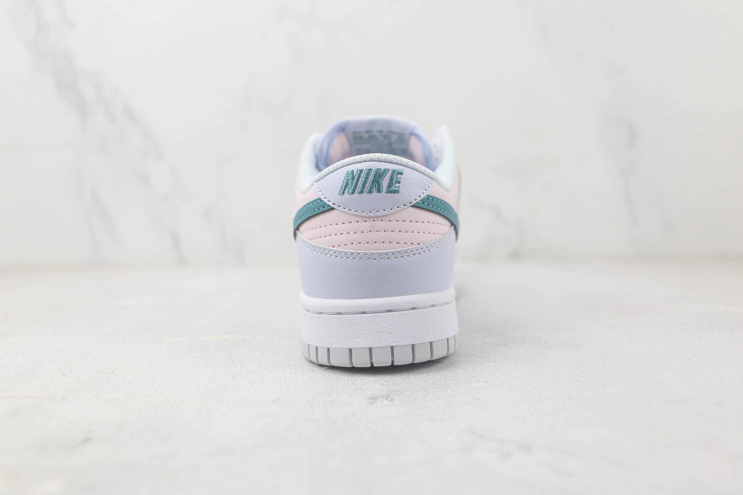 耐克Nike SB Dunk Low纯原版本低帮SB DUNK蓝粉绿配色板鞋 莆田天花板DUNK板鞋 货号：FD1232-002