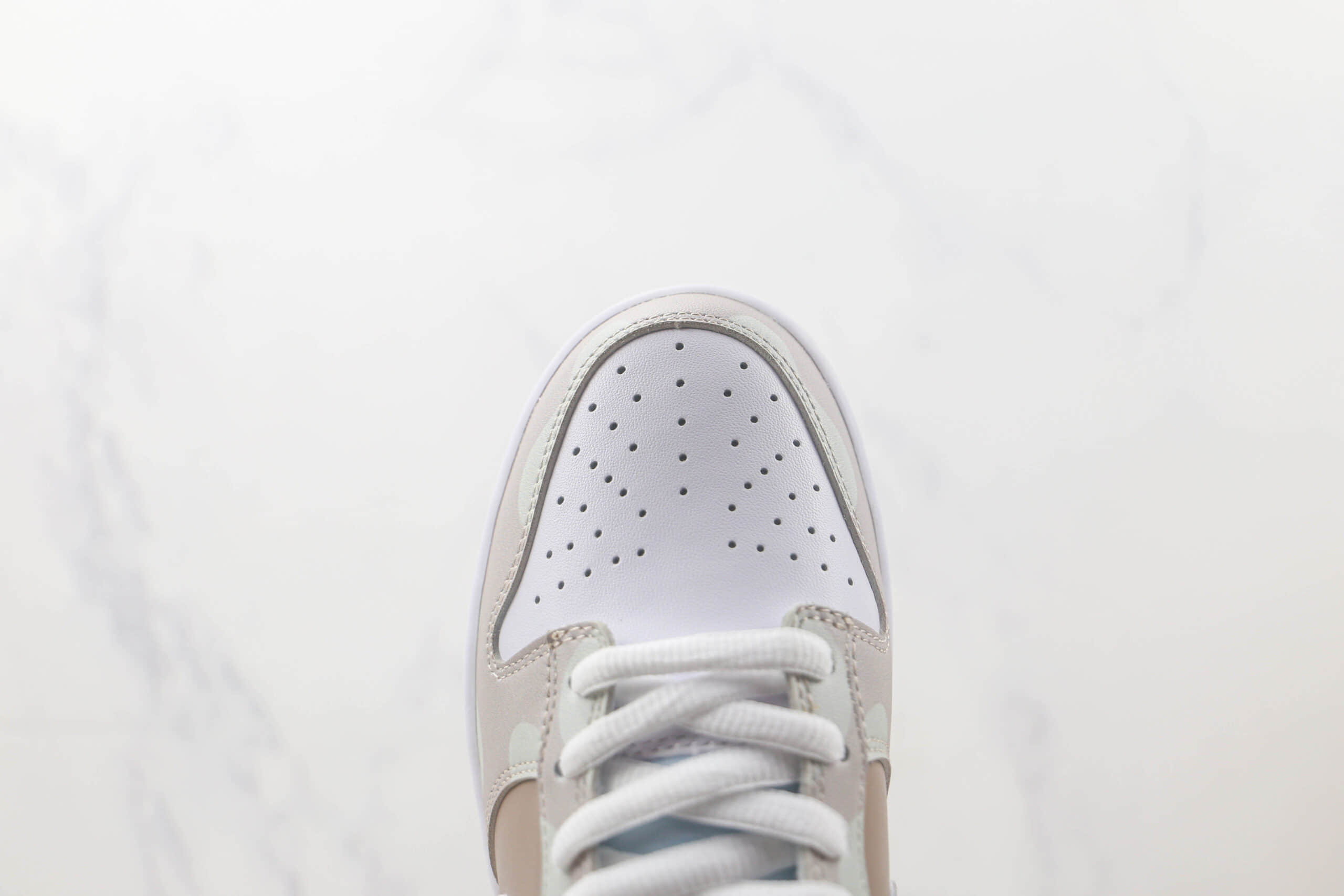 耐克Nike SB Dunk Low Dunk纯原版本低帮SB DUNK白棕色板鞋 莆田天花板DUNK系列 货号：NY3325-203