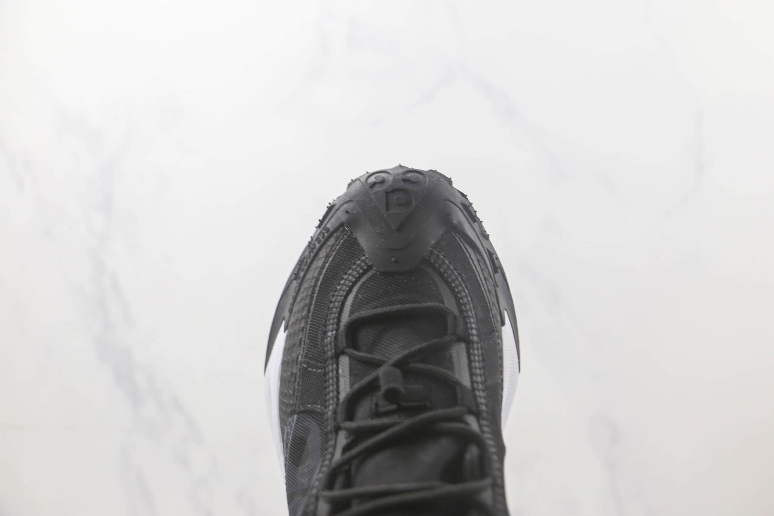 耐克Nike ACG MOUNTAIN FLY 2 Low纯原版本ACG户外登山越野系列跑鞋 耐克ACG系列户外登山鞋 货号：DV7903-104