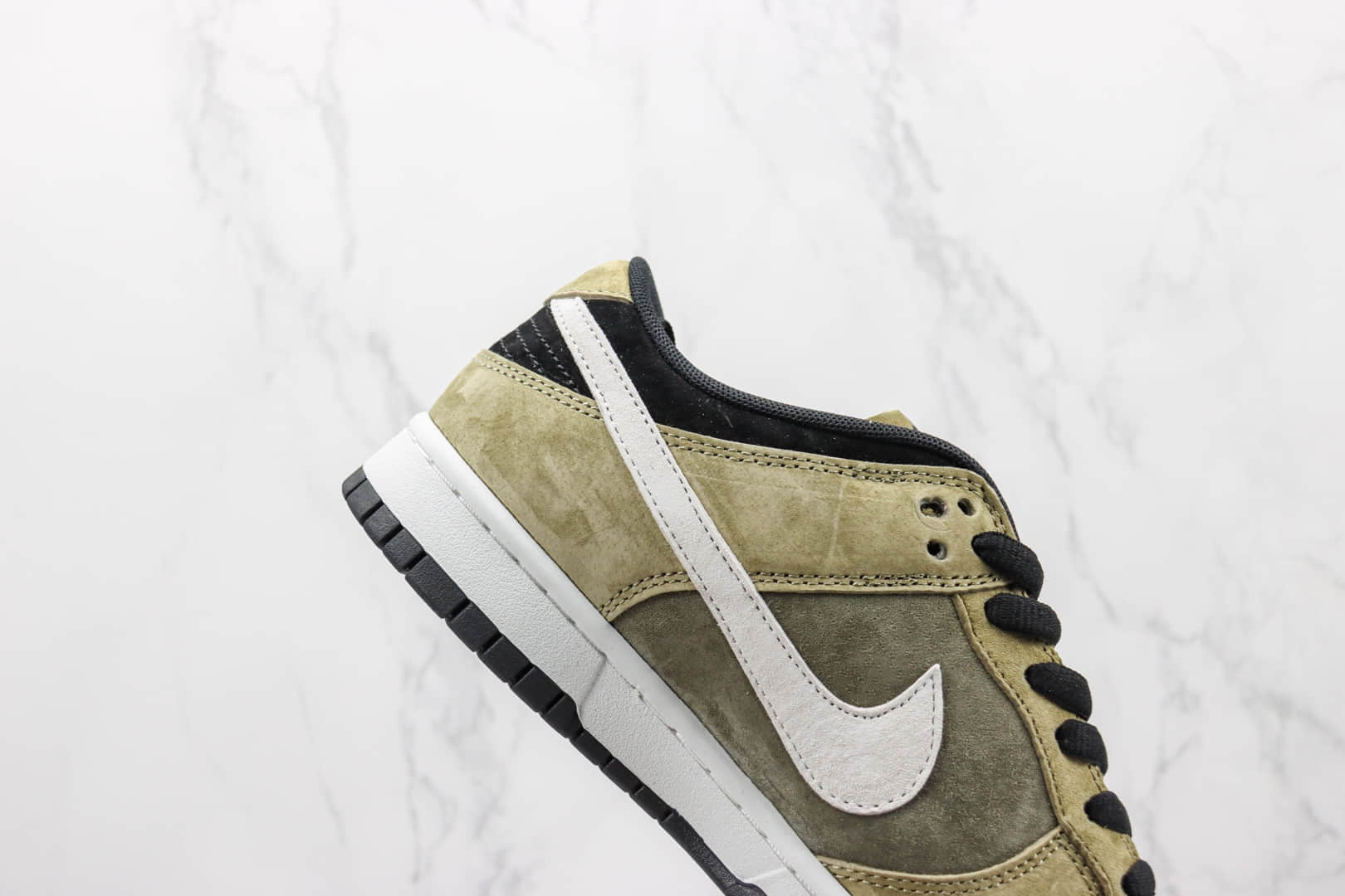 耐克Nike SB Dunk Low Dunk纯原版本低帮SB DUNK绿麂皮白勾板鞋 莆田天花板DUNK板鞋 货号：WT1233-033
