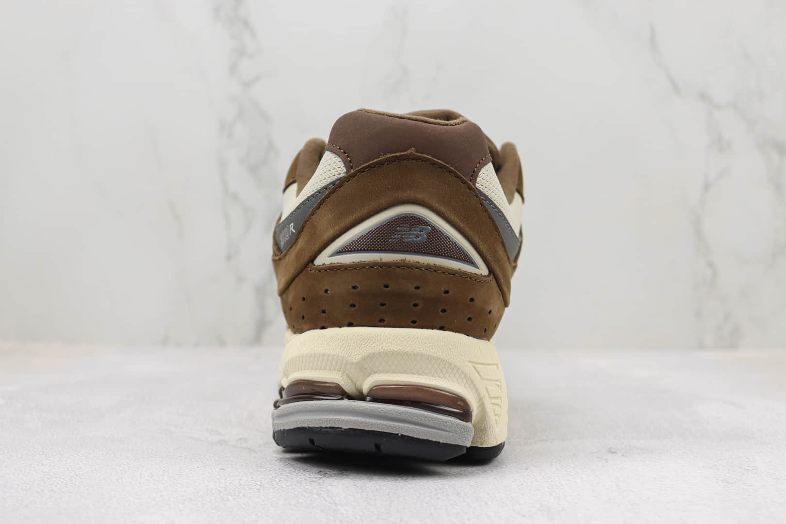 新百伦New Balance 2002R纯原版本NB2002R棕灰色复古跑鞋 莆田天花板NB系列跑鞋 货号：M2002RHS