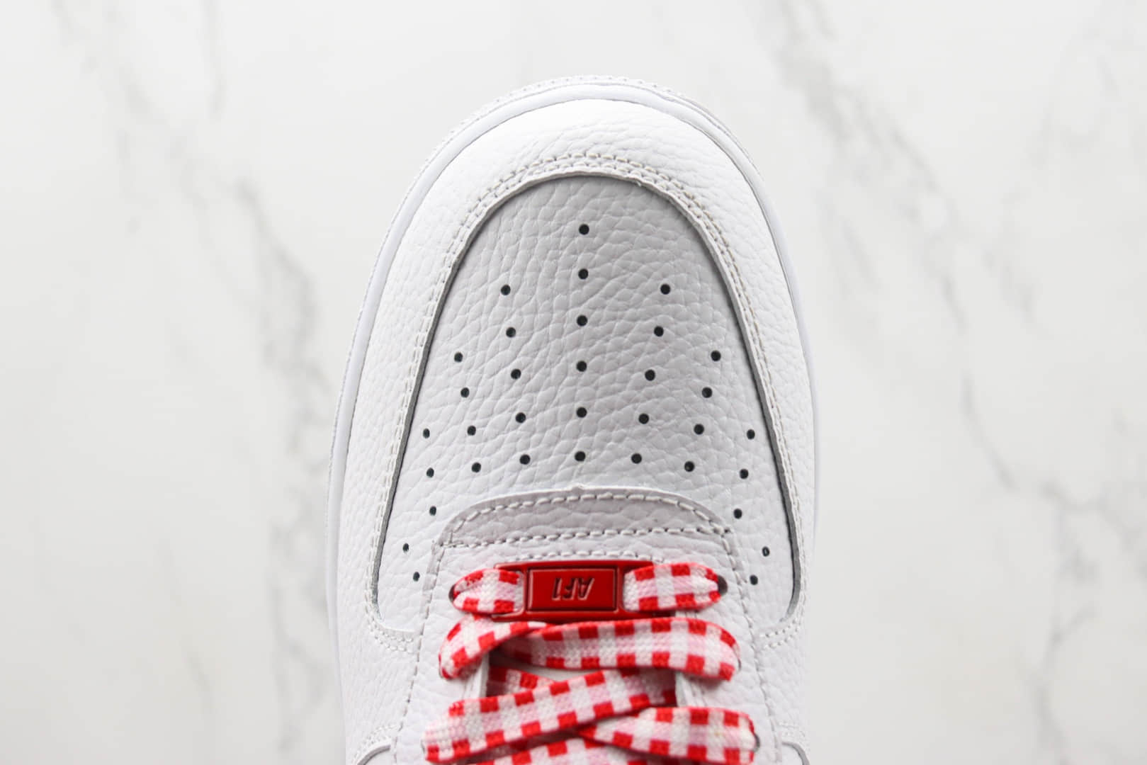 耐克Nike Air Force 1'07 Low纯原版本低帮空军一号白红色格子布板鞋 莆田天花板AF1系列 货号：DZ2784-101