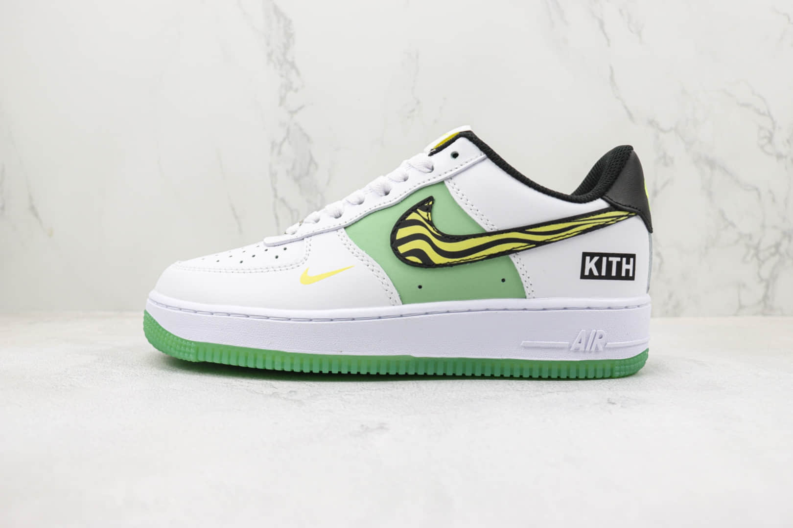 耐克Nike Air Force 1'07 Low纯原版本KITH联名低帮空军一号白绿斑马波浪勾板鞋 莆田天花板AF1系列 货号：BS9055-827