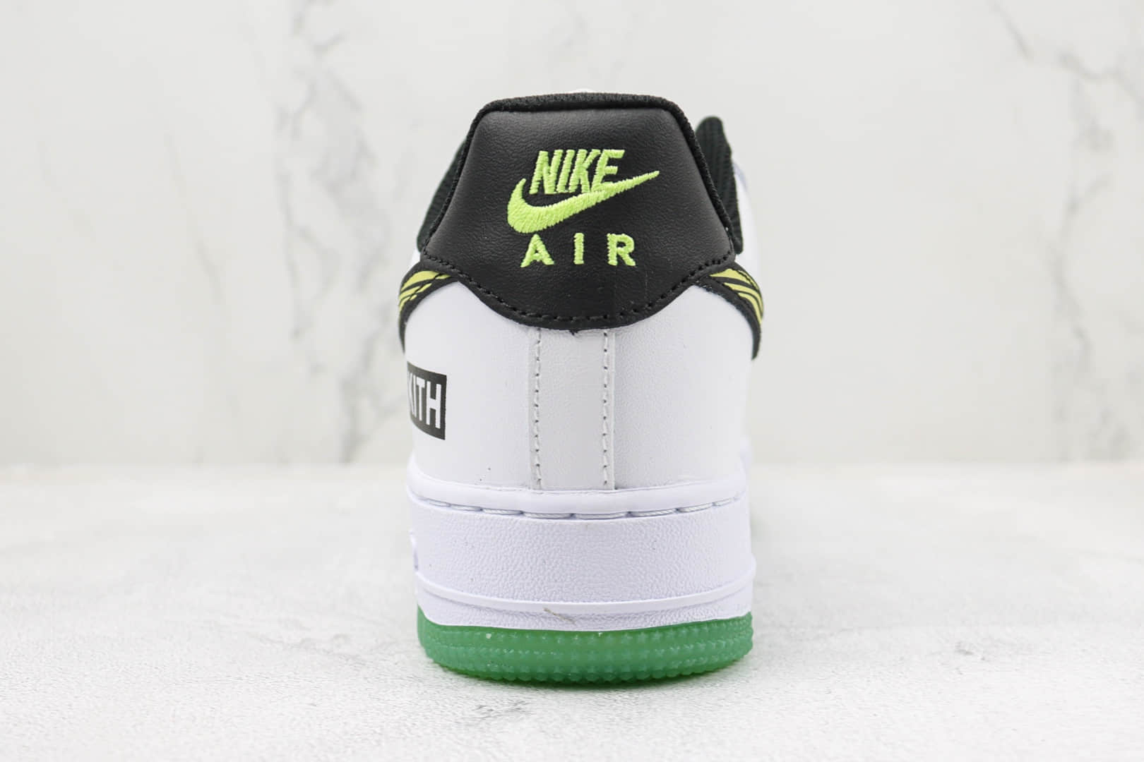 耐克Nike Air Force 1'07 Low纯原版本KITH联名低帮空军一号白绿斑马波浪勾板鞋 莆田天花板AF1系列 货号：BS9055-827