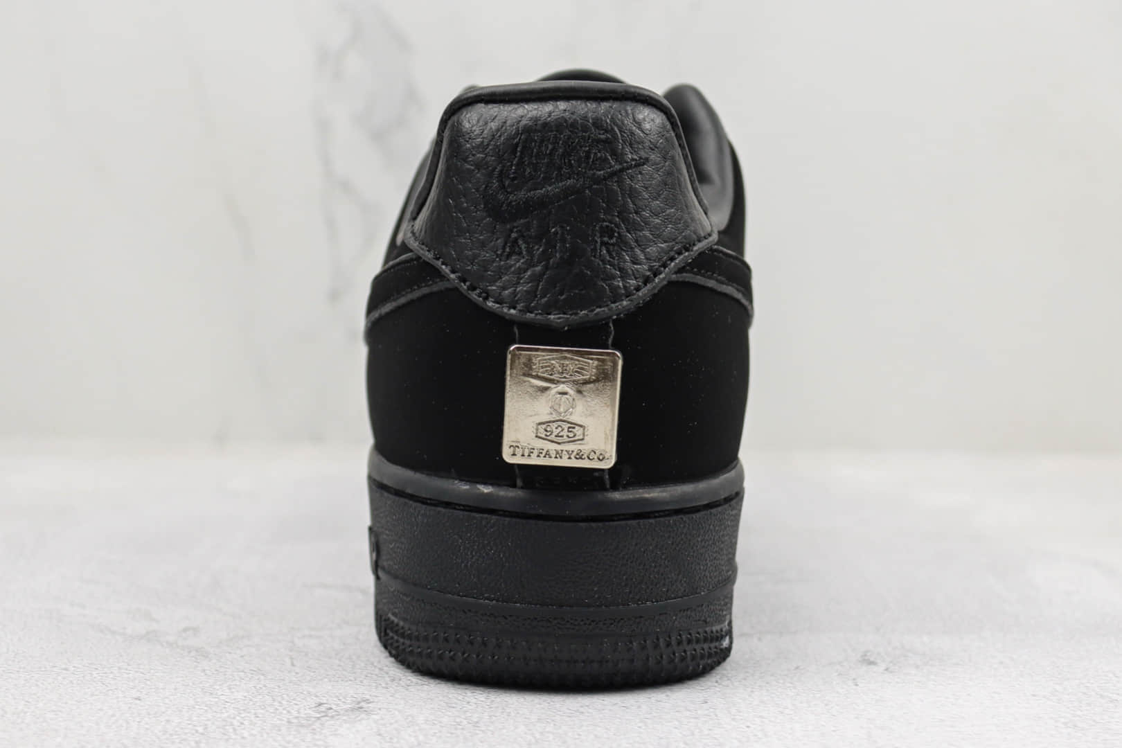 耐克Nike Air Force 1 '07 Low纯原版本低帮空军一号蒂芙尼联名纯黑板鞋 莆田天花板AF1系列 货号：DZ1382-005