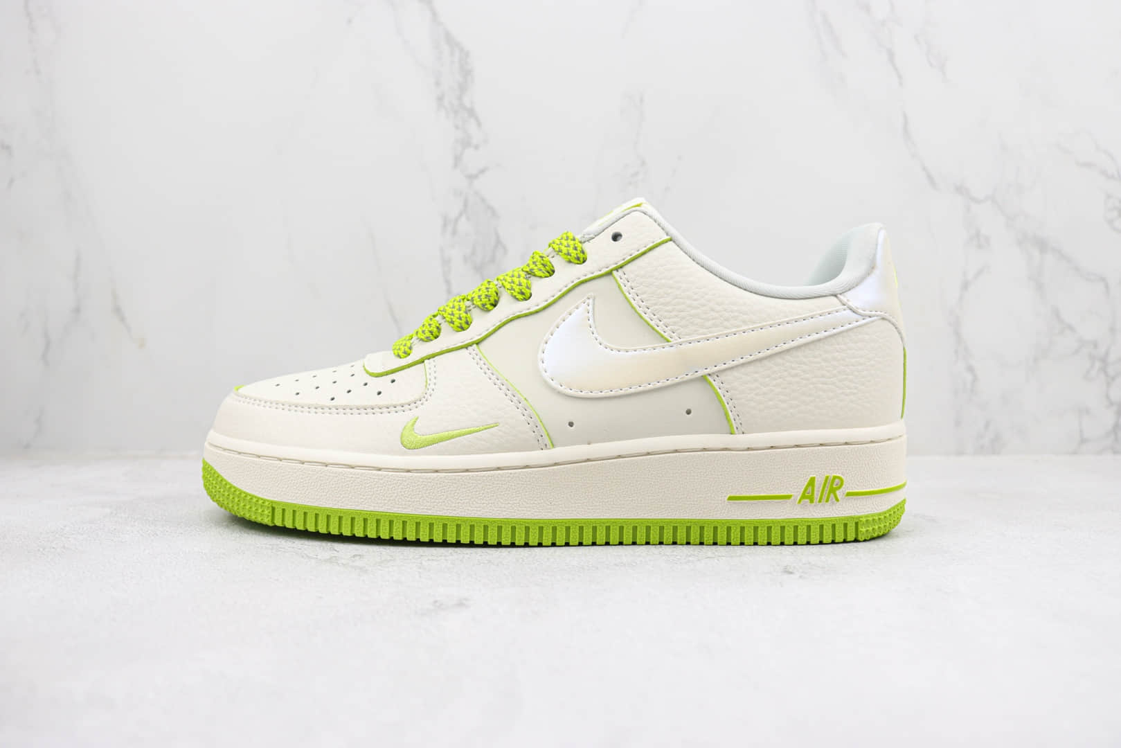 耐克Nike Air Force 1 '07 Low纯原版本低帮空军一号珠光白绿板鞋 莆田天花板AF1系列 货号：DD9915-699