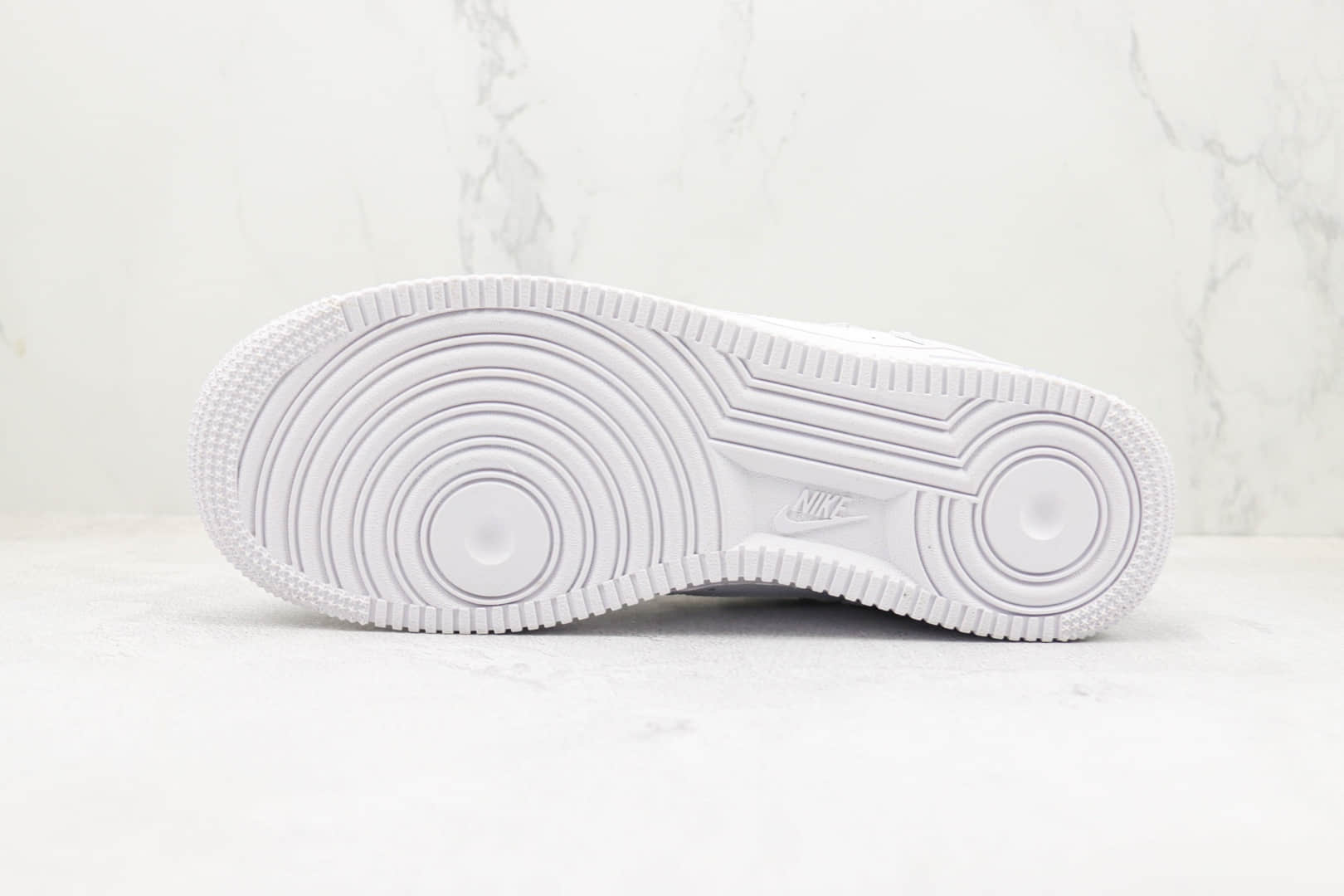 耐克Nike Air Force 1纯原版本低帮空军一号白蓝镂空大勾板鞋 莆田天花板AF1系列 货号：FB8971-100