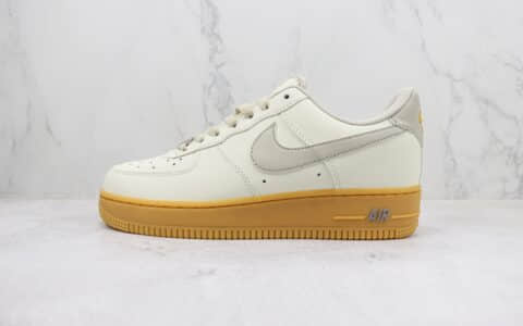 耐克Nike Air Force 1'07 Low纯原版本低帮空军一号米灰生胶板鞋 莆田耐克工厂 货号：XC2351-066
