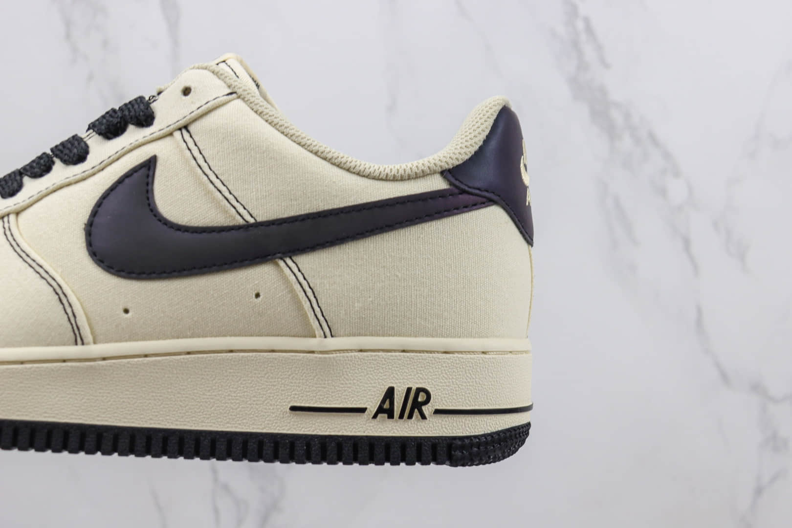 耐克Nike Air Force 1'07 Low纯原版本低帮空军一号米黑布面板鞋 莆田耐克货源 货号：TQ1456-288
