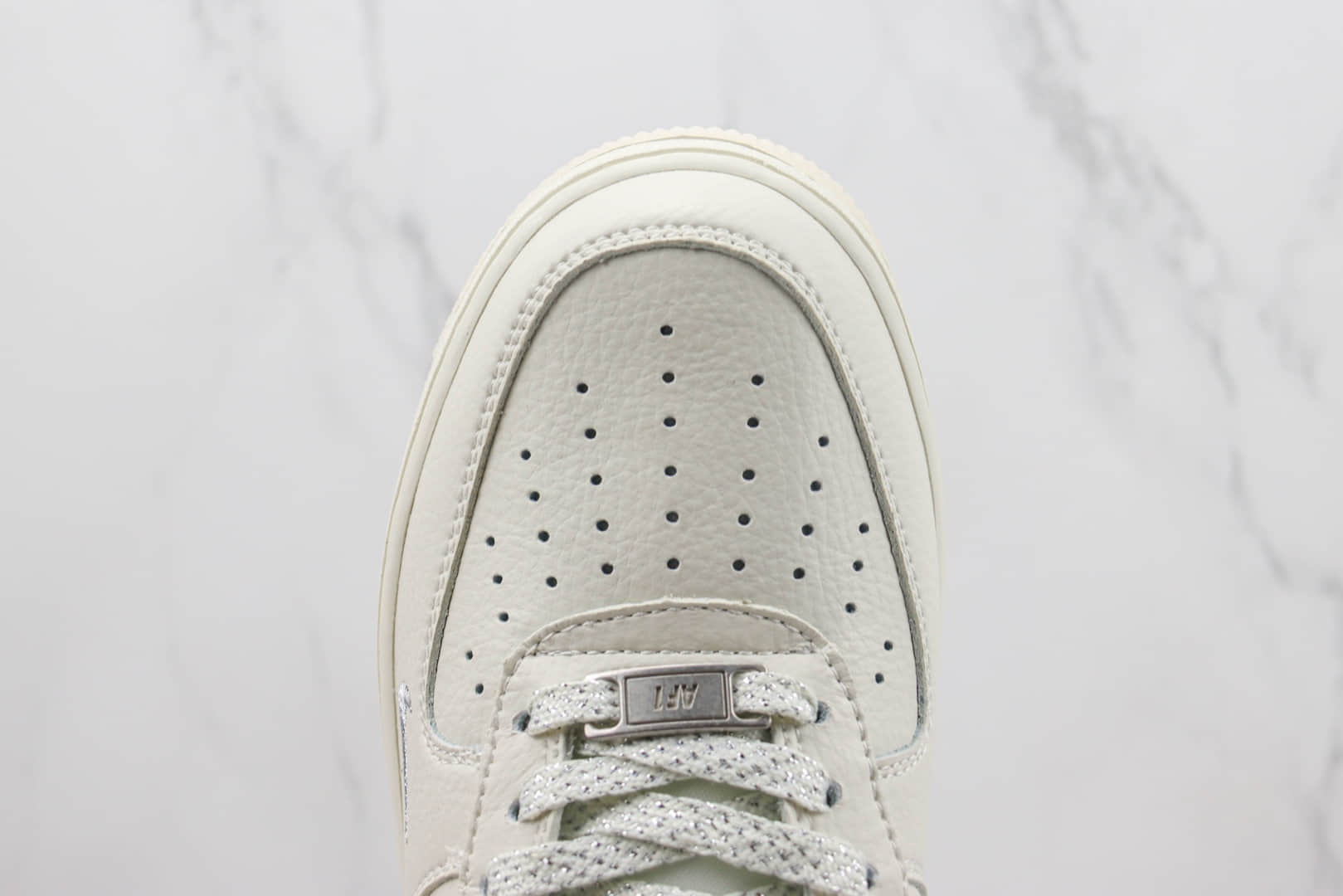 耐克Nike Air Force 1'07 Low纯原版本低帮空军一号UN联名米白拿铁板鞋 莆田天花板AF1系列 货号：BS9055-735