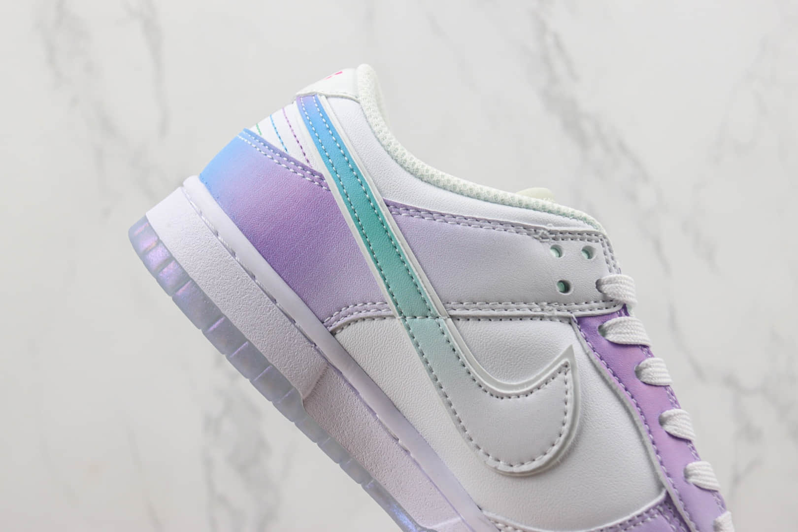 耐克Nike Dunk Low纯原版本低帮Dunk白蓝紫渐变板鞋 莆田天花板Dunk系列 货号：FJ7743-194
