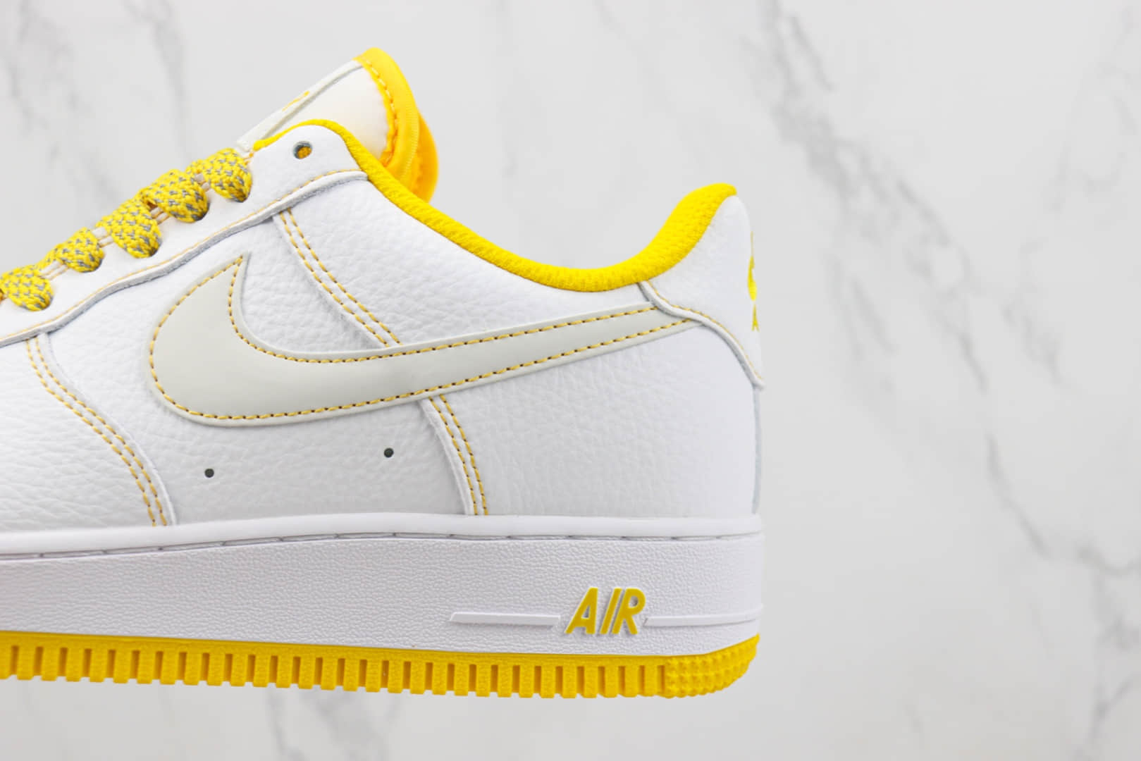 耐克Nike Air Force 1 '07 Low纯原版本低帮空军一号白黄缝线板鞋 莆田天花板AF1系列 货号：MM3603-026