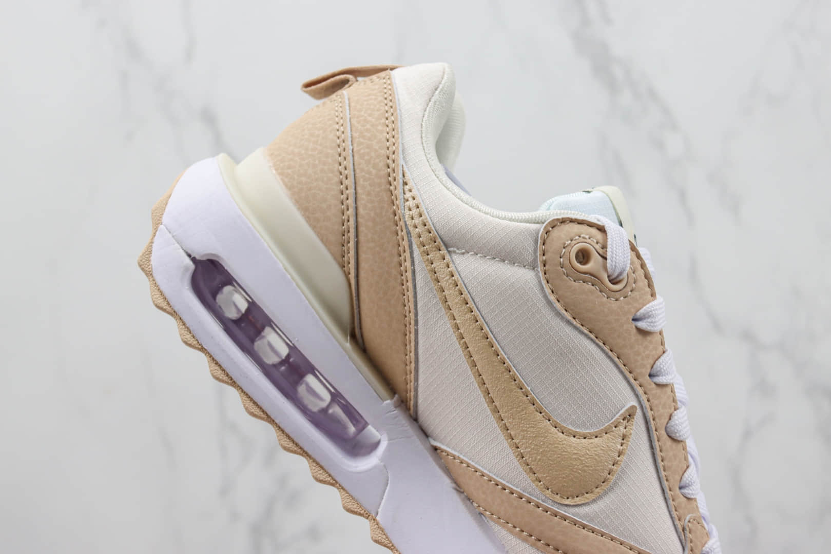 耐克Nike Air Max Dawn纯原版本黎明系列浅卡其气垫慢跑鞋 莆田耐克货源 货号：DR2395-600