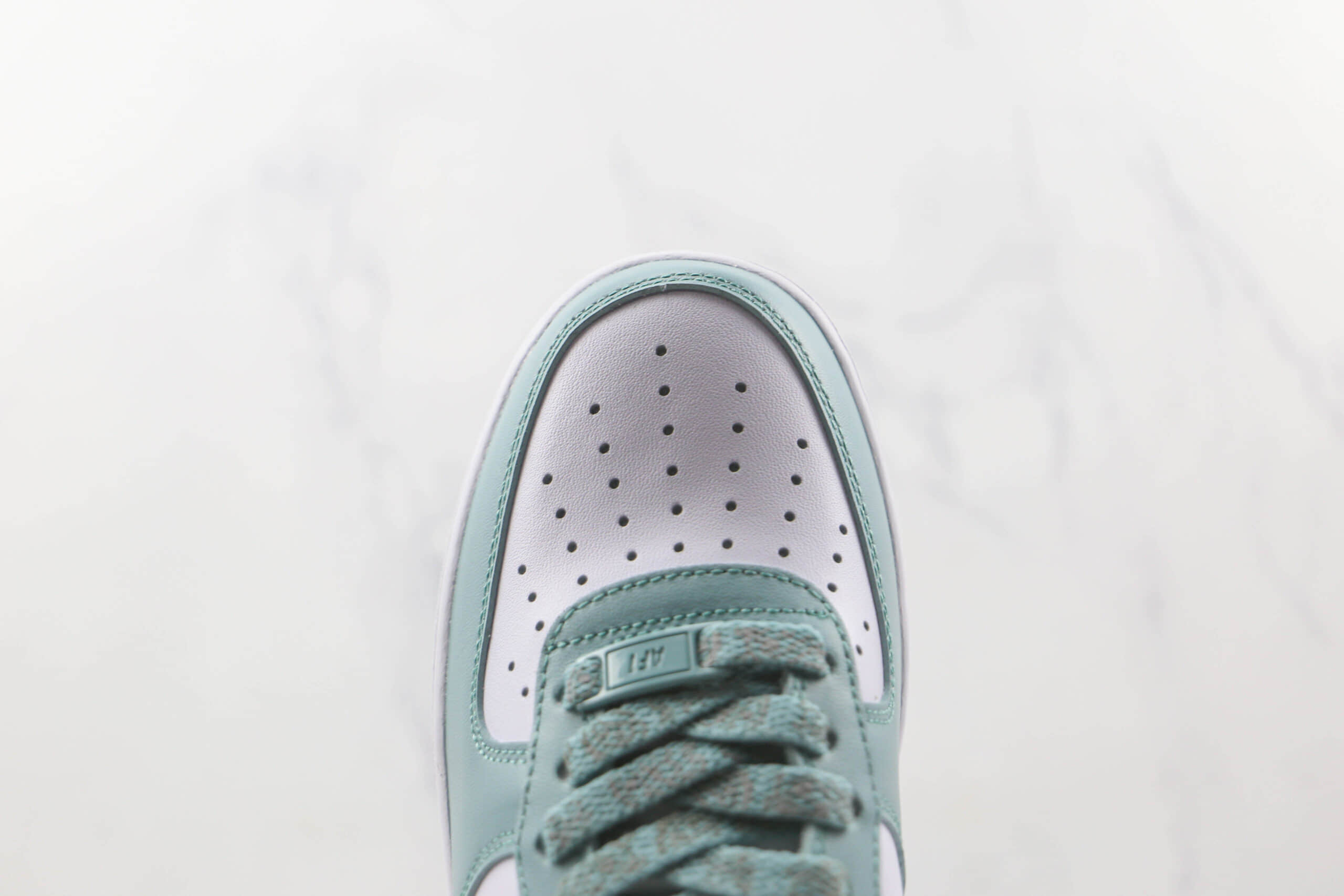 耐克Nike Air Force 1’07 Low纯原版本低帮空军一号白蓝腰果花板鞋 莆田耐克货源 货号：XM9612-092