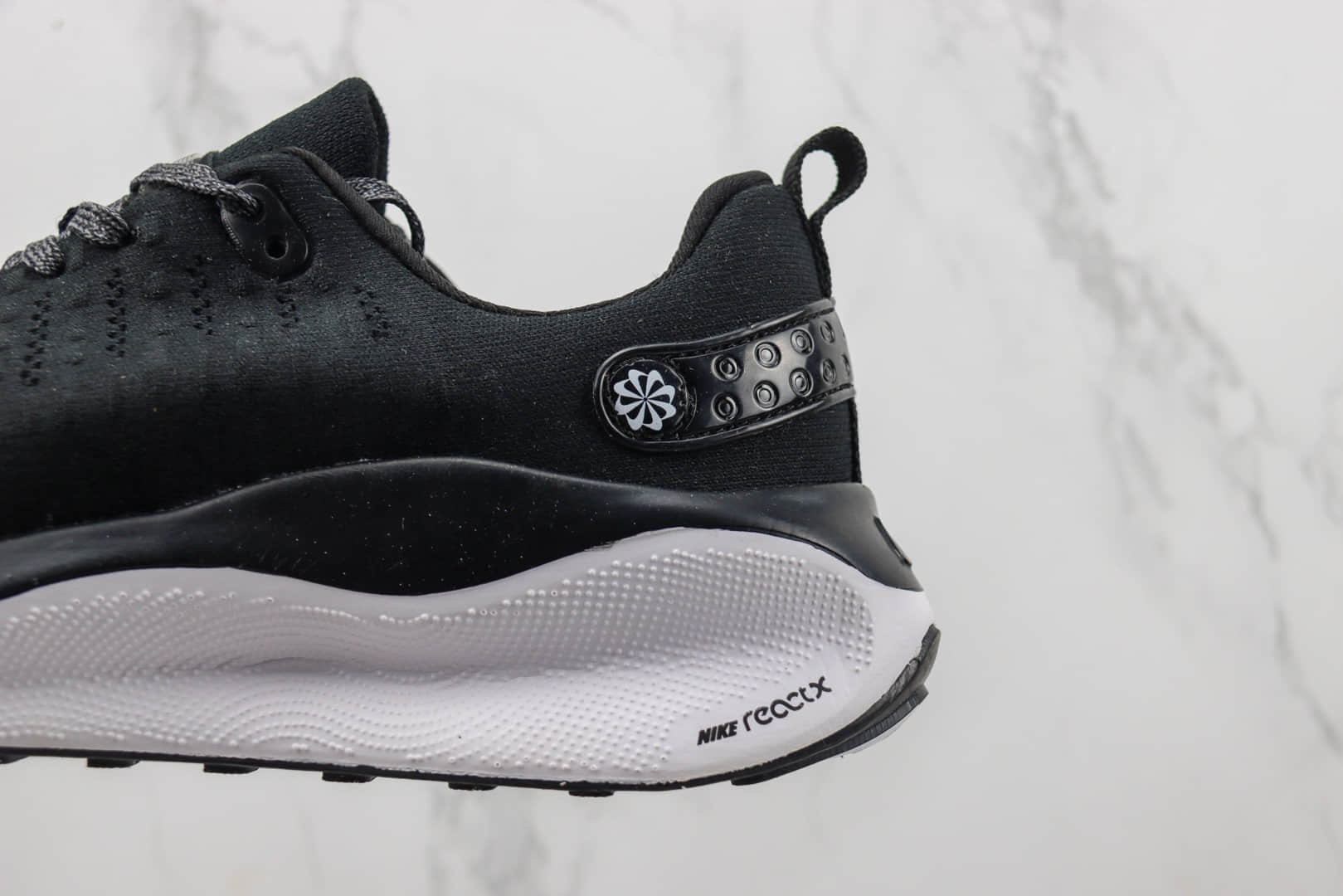 耐克Nike ZoomX Infinity Run 4纯原版本黑色马拉松缓震跑鞋 莆田耐克货源 货号：DR2665-001