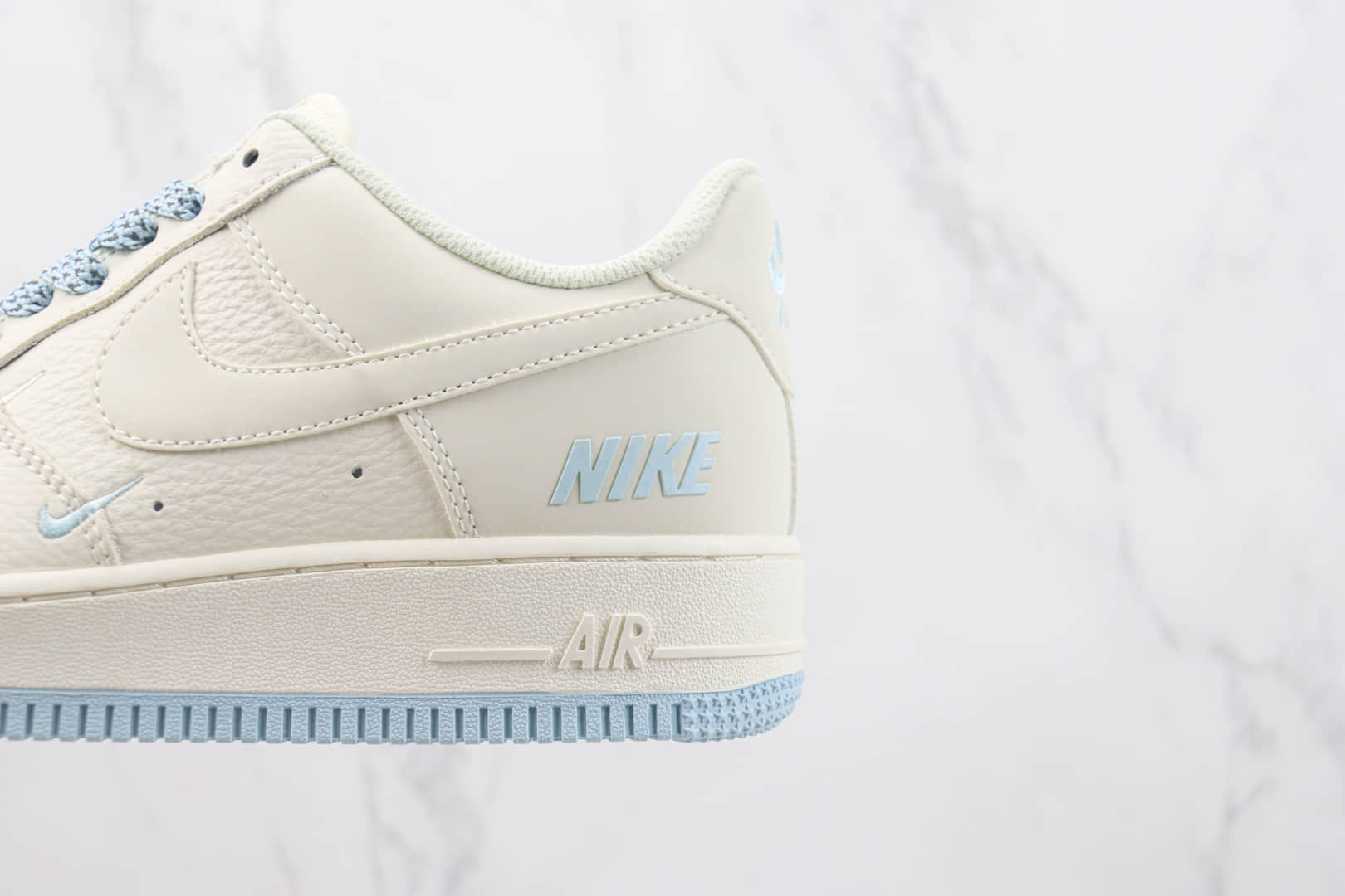 耐克Nike Air Force 1 Low纯原版本空军一号低帮AF1白蓝色3M反光板鞋 莆田耐克工厂 货号：TV2306-251