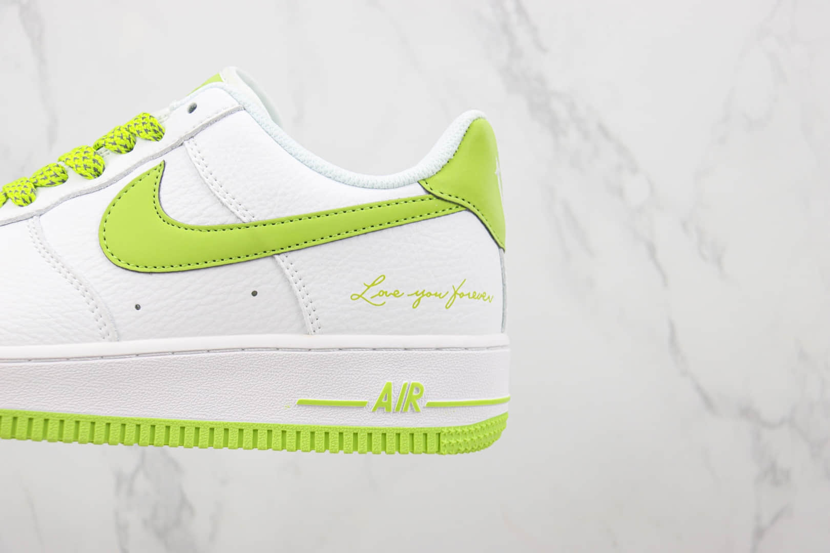 耐克Nike Air Force 1 Low纯原版本空军一号低帮AF1白绿色牛油果绿板鞋 莆田耐克货源 货号：LO1718-058