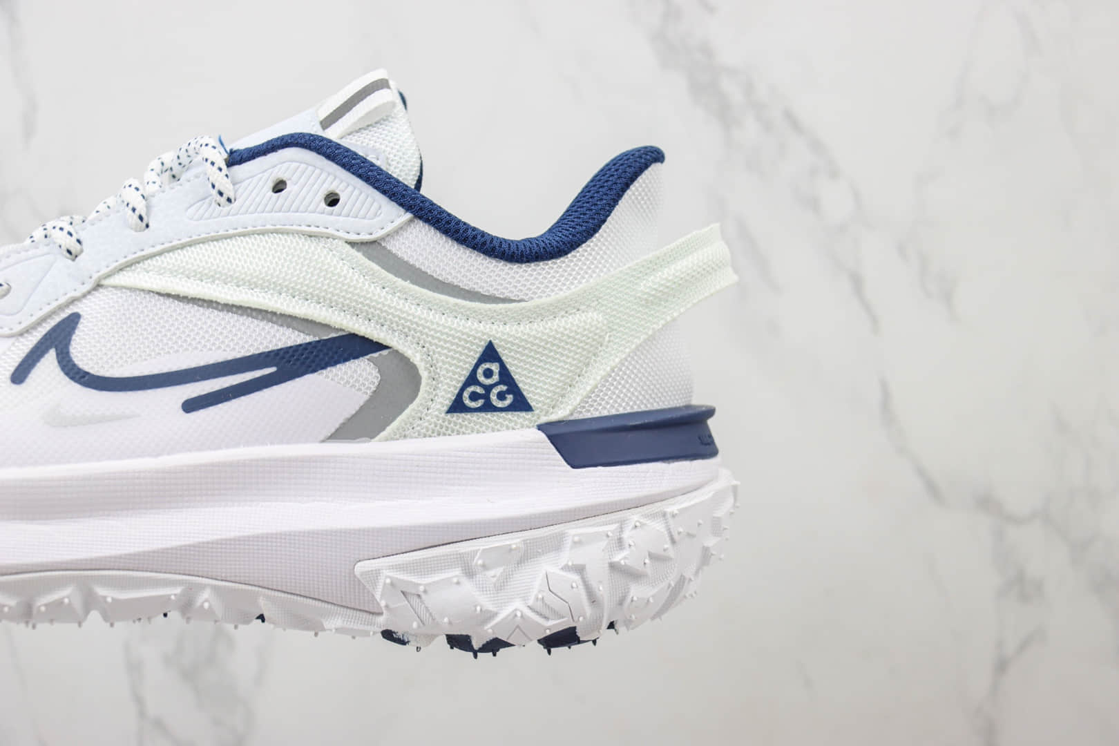 耐克Nike ACG Mountain Fly 2 Low纯原版本ACG系列山脉2代白深蓝户外登山徒步鞋 莆田耐克工厂 货号：DV7904-006