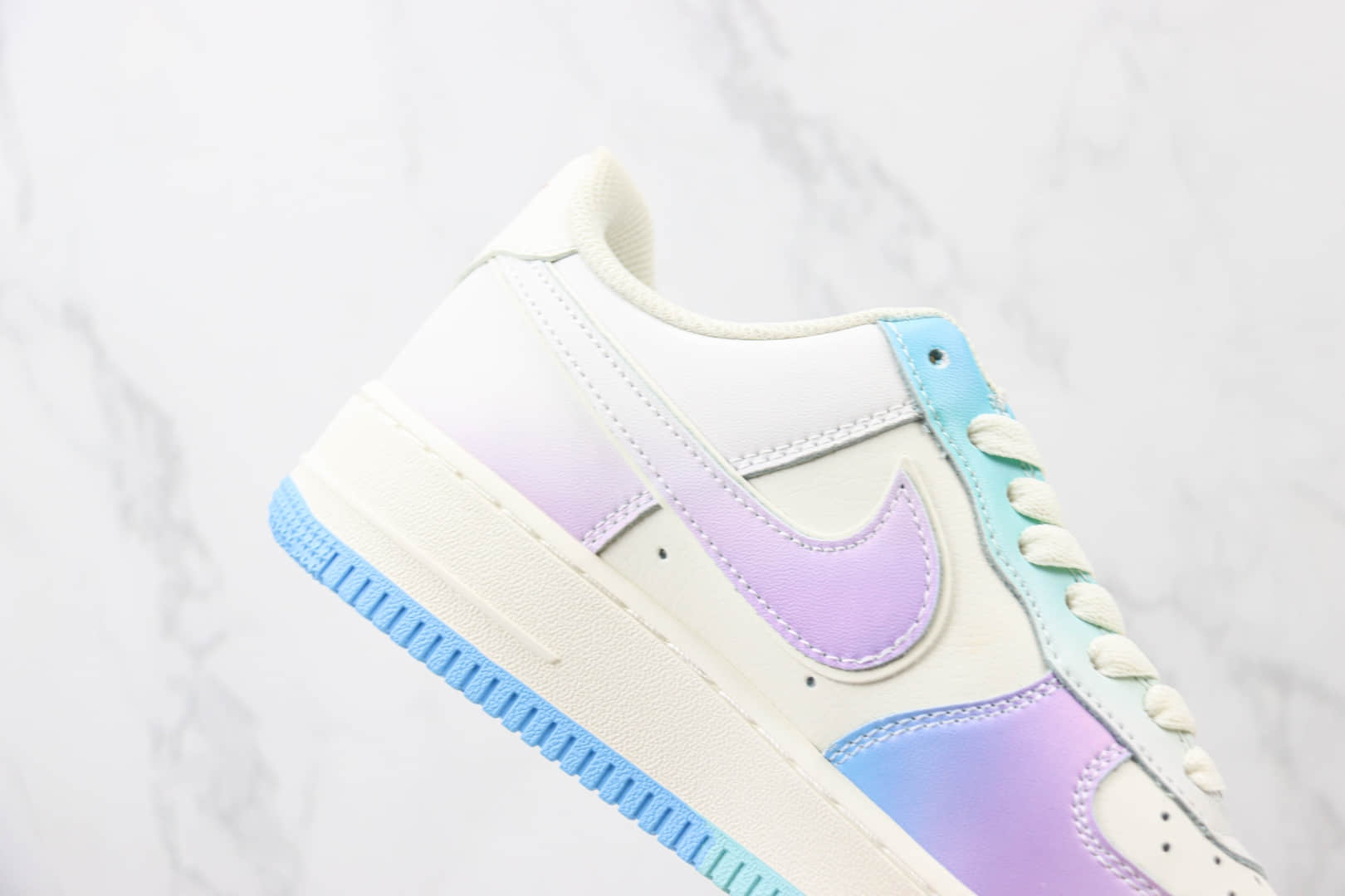 耐克Nike Air Force 1 Low纯原版本空军一号低帮AF1蓝紫渐变扎染板鞋 莆田天花板AF1 货号：DB3301-333