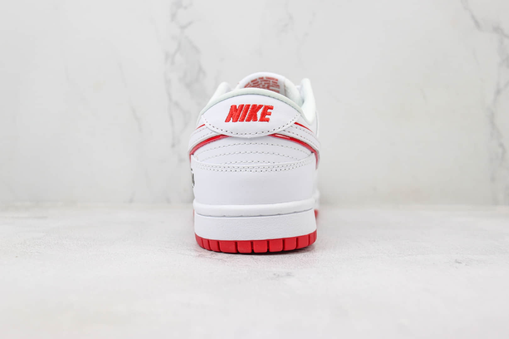 耐克Nike SB Dunk Low纯原版本低帮SB Dunk新春限定板鞋 莆田耐克工厂 货号：DD1391-120