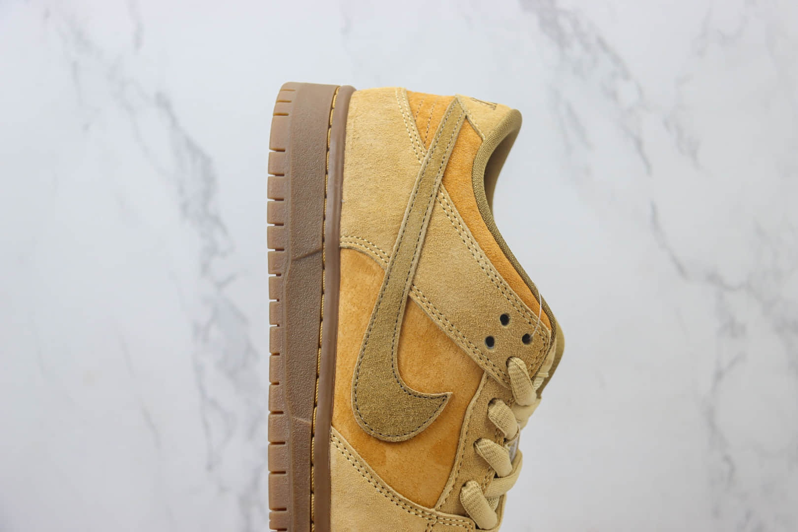 耐克Nike SB Dunk Low纯原版本低帮SB Dunk小麦棕板鞋 莆田耐克代理 货号：883232-700