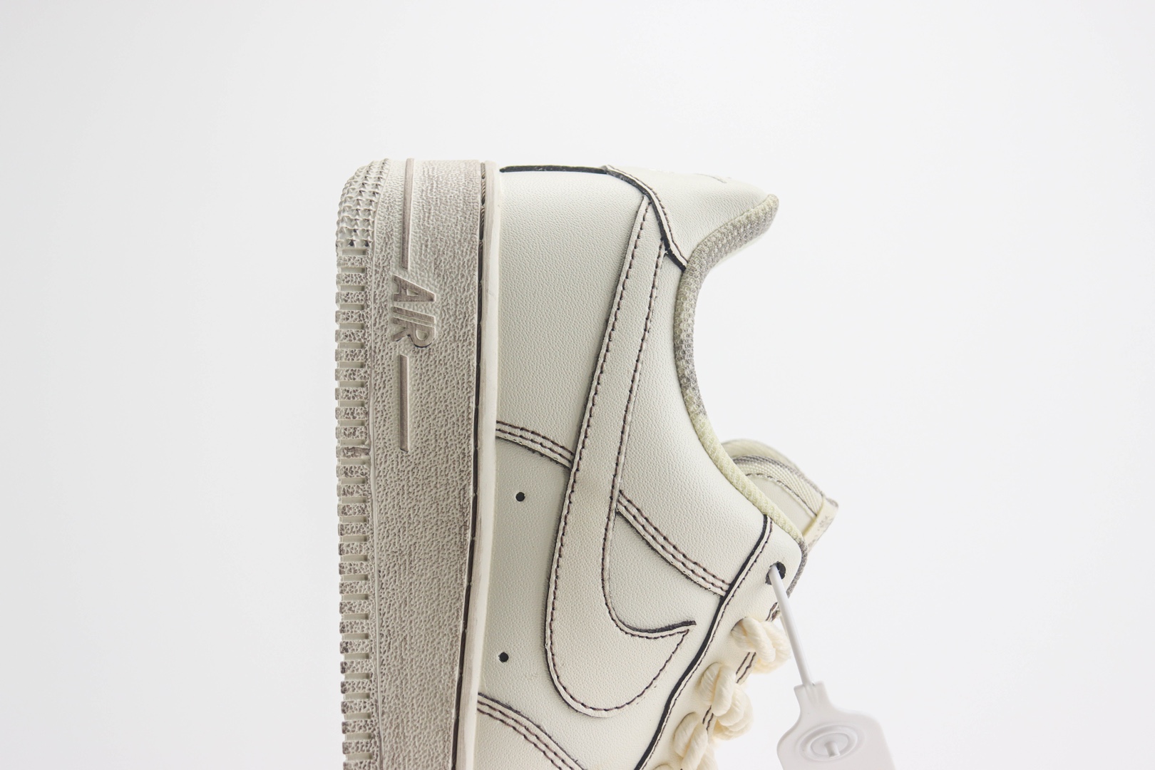 耐克Nike Air Force 1 Low纯原版本空军一号AF1白黑缝线做旧板鞋 莆田耐克档口 货号：315122-333