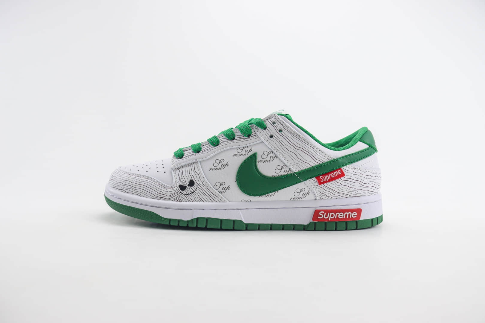 耐克Supreme x Nike Dunk Low纯原版本低帮SB Dunk联名Supreme白绿鬼脸涂鸦板鞋 莆田耐克代理 货号：XD6188-033