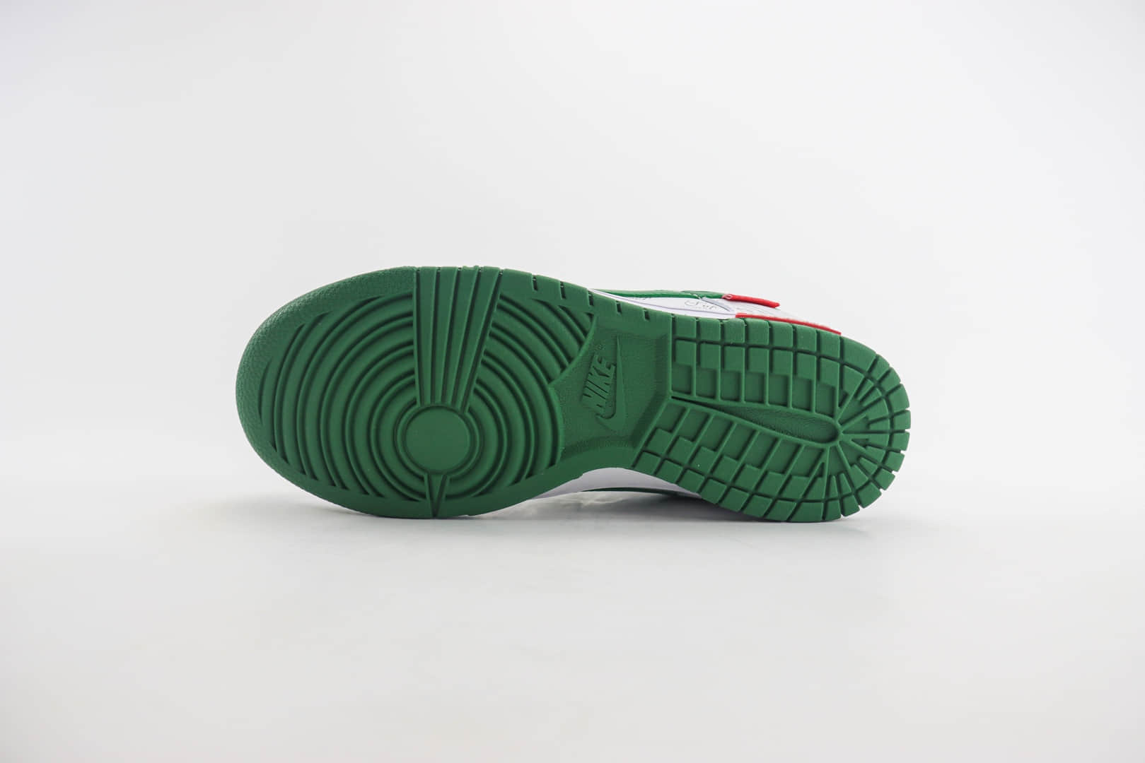耐克Supreme x Nike Dunk Low纯原版本低帮SB Dunk联名Supreme白绿鬼脸涂鸦板鞋 莆田耐克代理 货号：XD6188-033