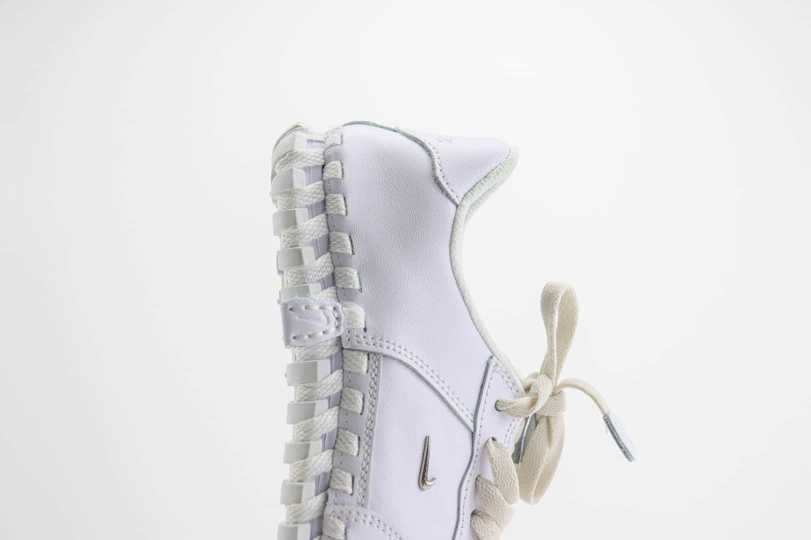 耐克Jacquemus x Nike J Force 1 Low纯原版本白色秀款编织英伦单鞋 莆田耐克工厂 货号：DR0424-100