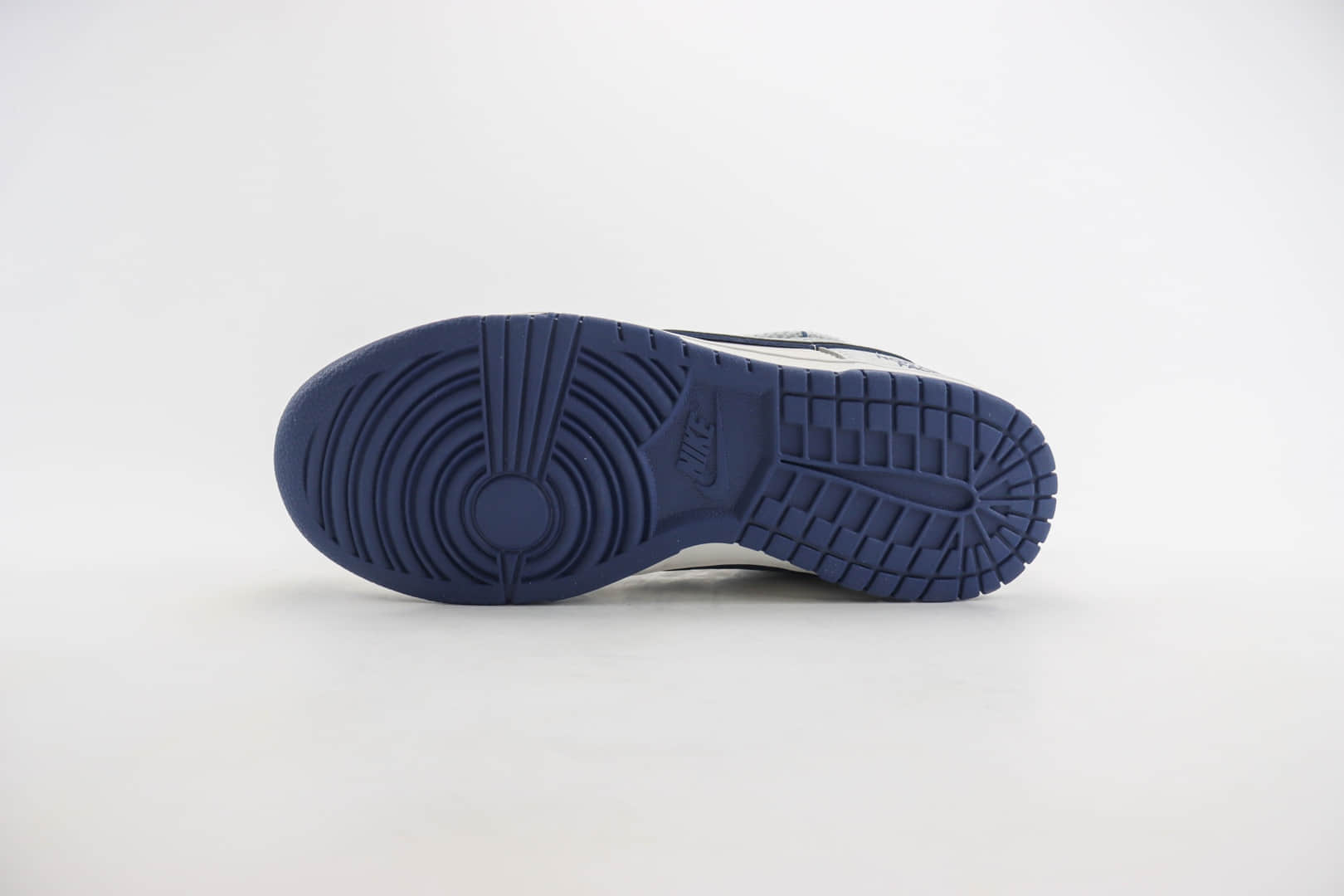 耐克Nike SB Dunk Low纯原版本北面联名灰白蓝解构绑带板鞋 莆田天花板Dunk 货号：XX2025-311