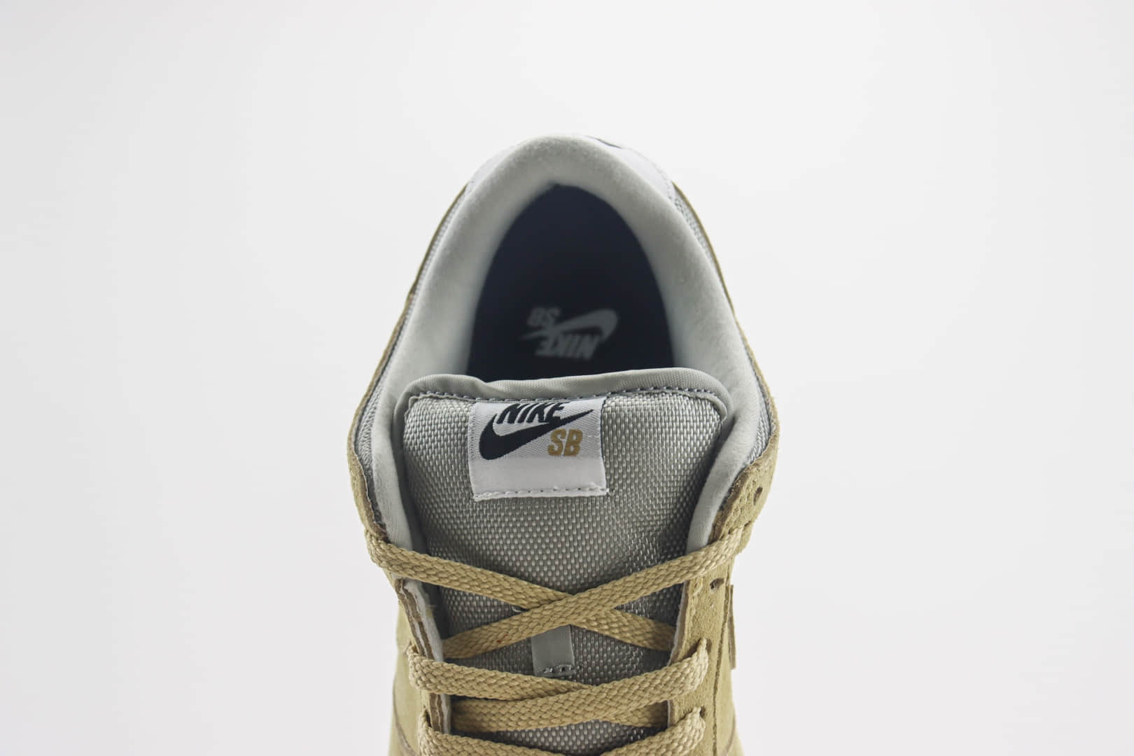 耐克Nike SB Dunk Low纯原版本低帮SB Dunk抹茶绿麂皮板鞋 莆田耐克代理 货号：HJ0367-200