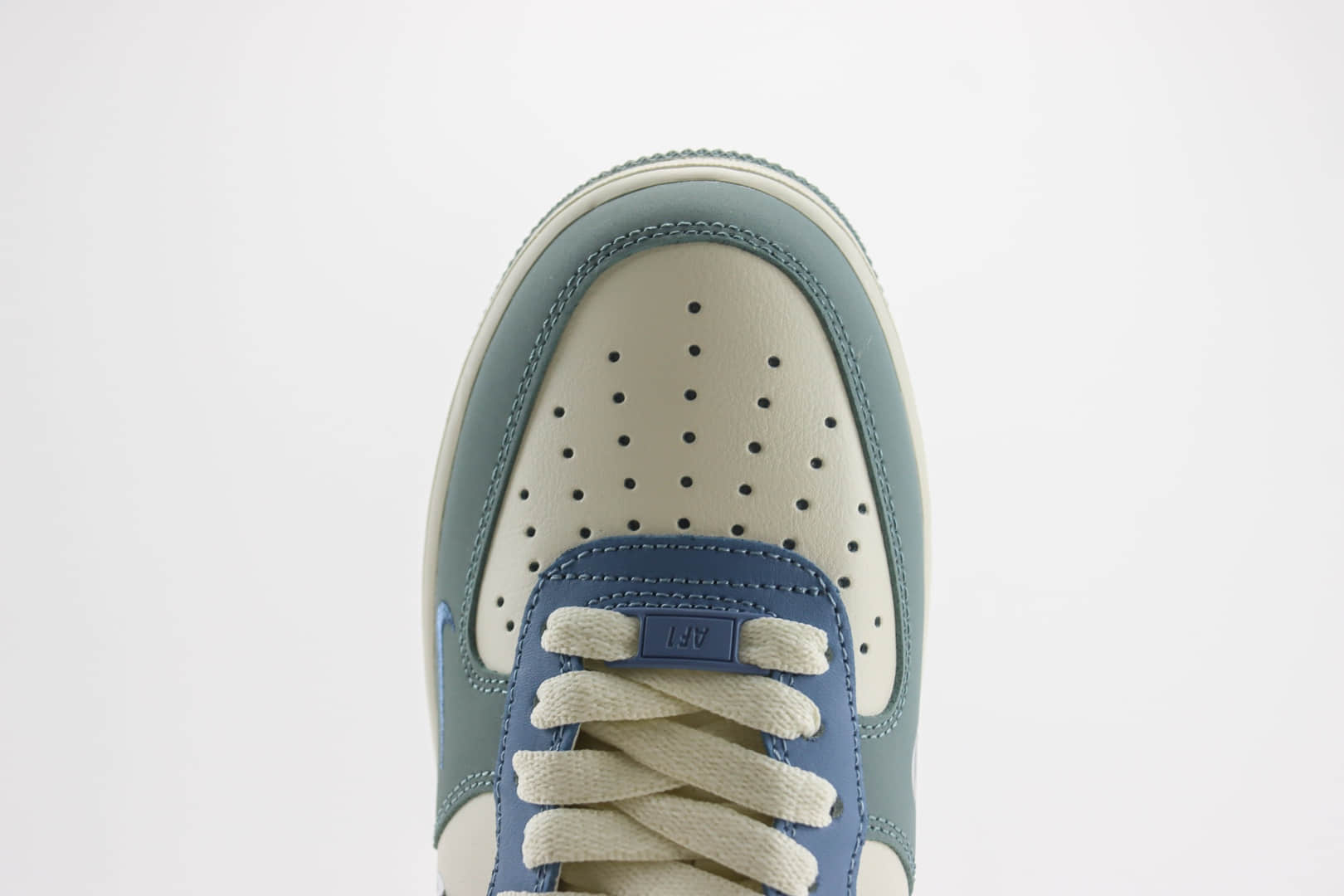耐克Nike Air Force 1'07 Low”Star Tours“纯原版本空军一号AF1宇航员板鞋 莆田耐克货源 货号：DB3301-711