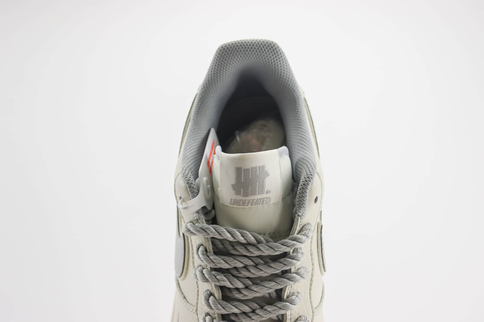 耐克Undefeated x Nike Air Force 1纯原版本空军一号AF1米灰麻绳板鞋 莆田耐克代理 货号：UT2023-203