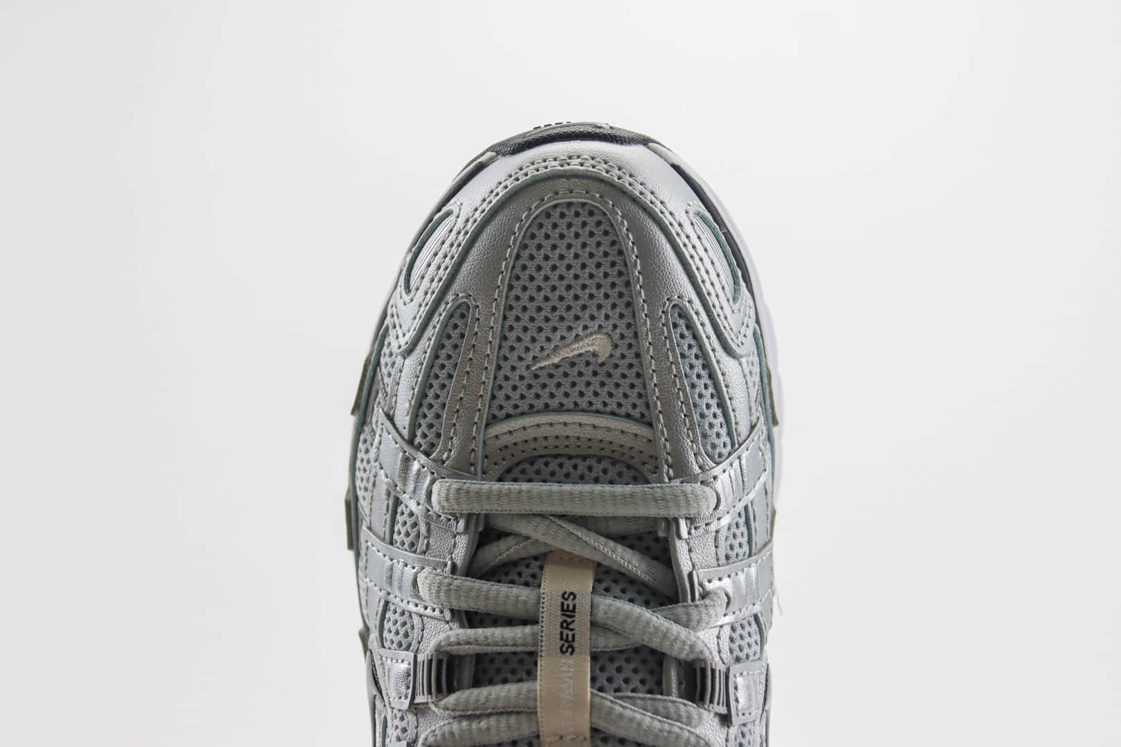 耐克Nike Initiator Running P-6000纯原版本银灰色Ins爆款老爹鞋 莆田耐克货源 货号：FD9876-101