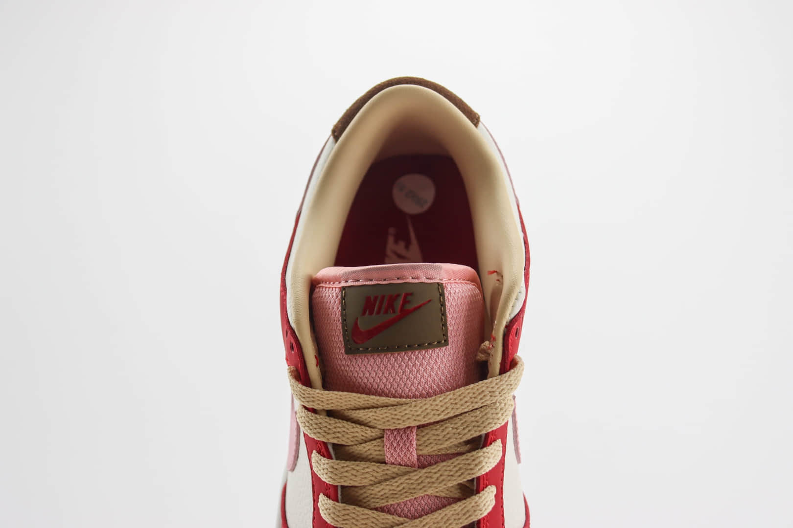 耐克Nike Dunk Low纯原版本低帮Dunk情人节白红粉板鞋 莆田复刻鞋工厂 货号：FB7910-600
