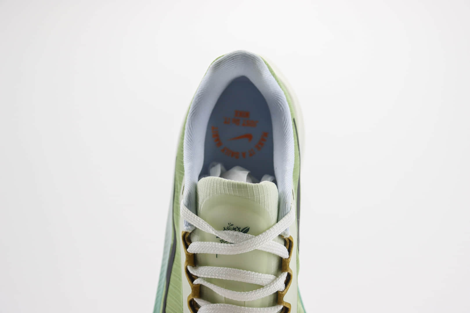 耐克Nike Zoom Fly 5纯原版本绿色马拉松跑鞋 莆田耐克货源 货号：FV3632-301