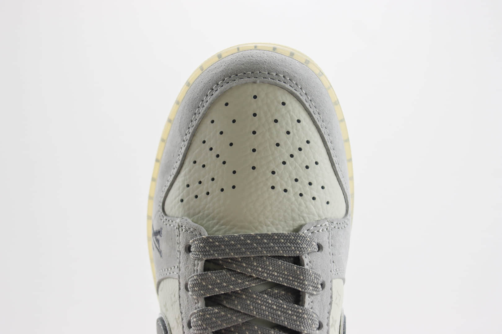 耐克Nike SB Dunk Low纯原版本低帮SB Dunk卫冕冠军板鞋 莆田耐克货源 货号：CR8033-502