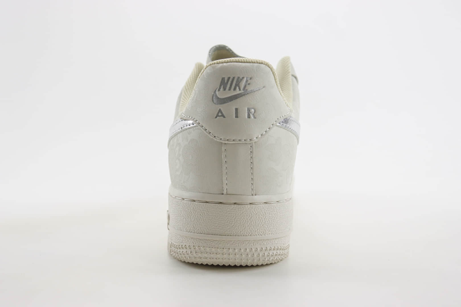 耐克Nike Air Force 1纯原版本空军一号AF1白灰银板鞋 莆田耐克代理 货号：AF2406-110