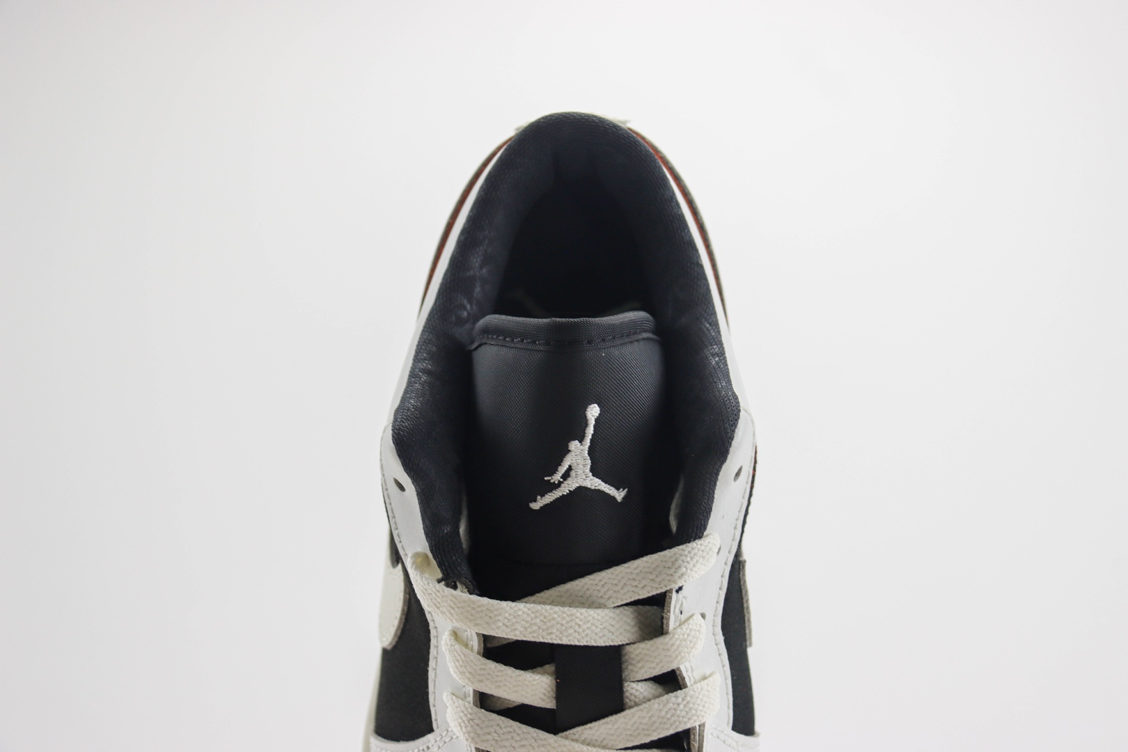 乔丹Air Jordan 1 Low “Quai 54”纯原版本低帮AJ1黑白蓝篮球鞋 莆田AJ货源 货号：HQ0764-001