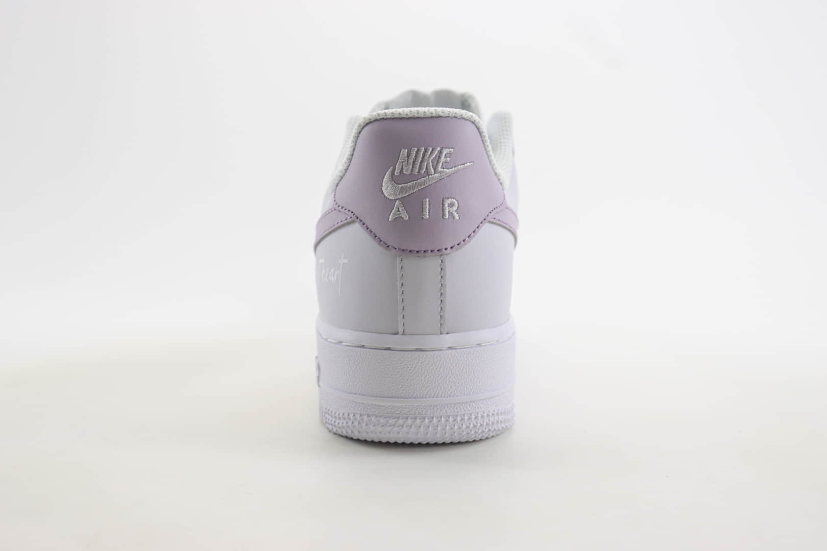 耐克Nike Air Force 1纯原版本低帮空军一号白灰紫色情人节签名款板鞋 莆田空军一号货源 货号：DY8899-004