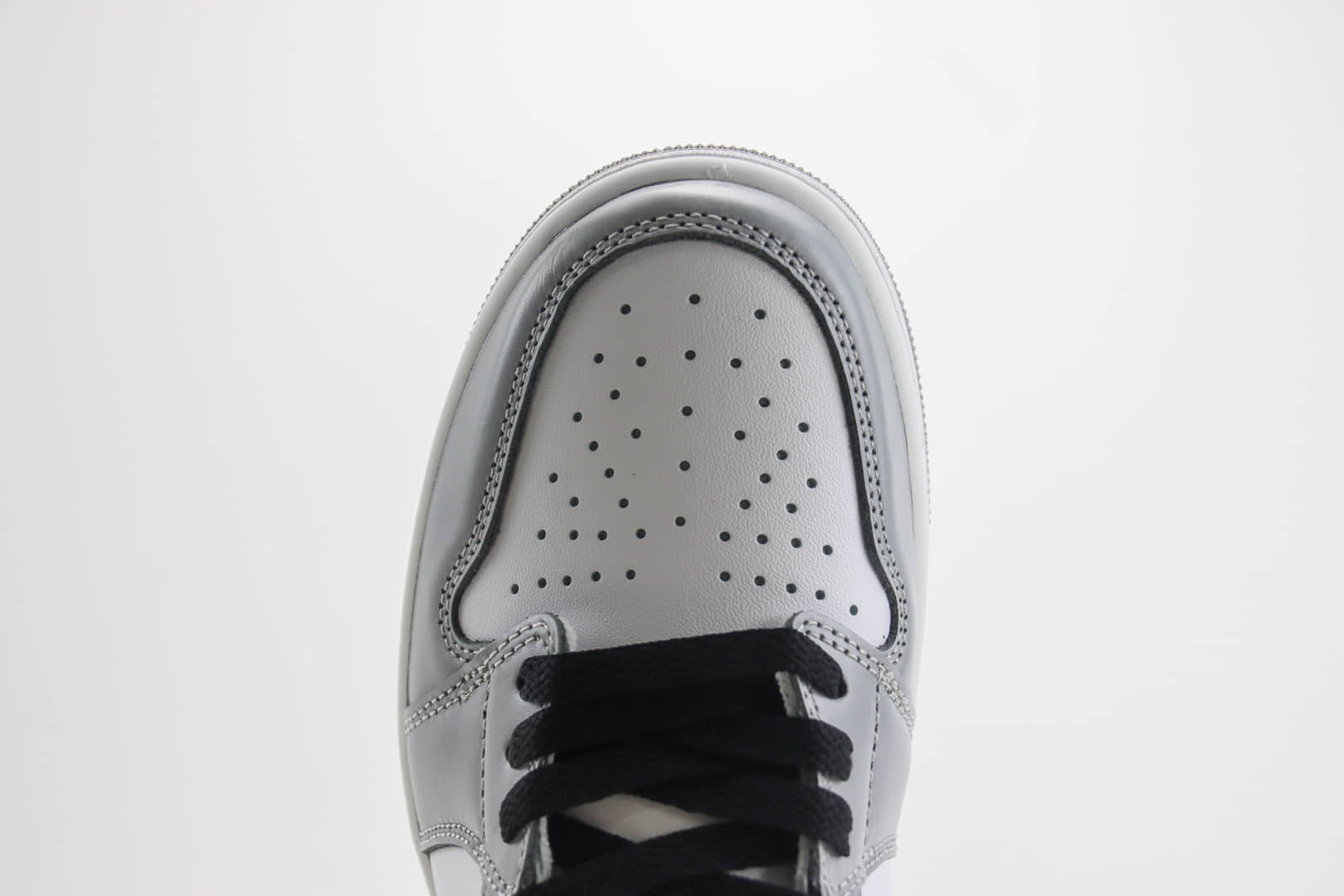 乔丹Air Jordan AJ1 Low Golf纯原版本低帮AJ1高尔夫白灰黑勾板鞋 莆田AJ1货源 货号：CZ0790-110