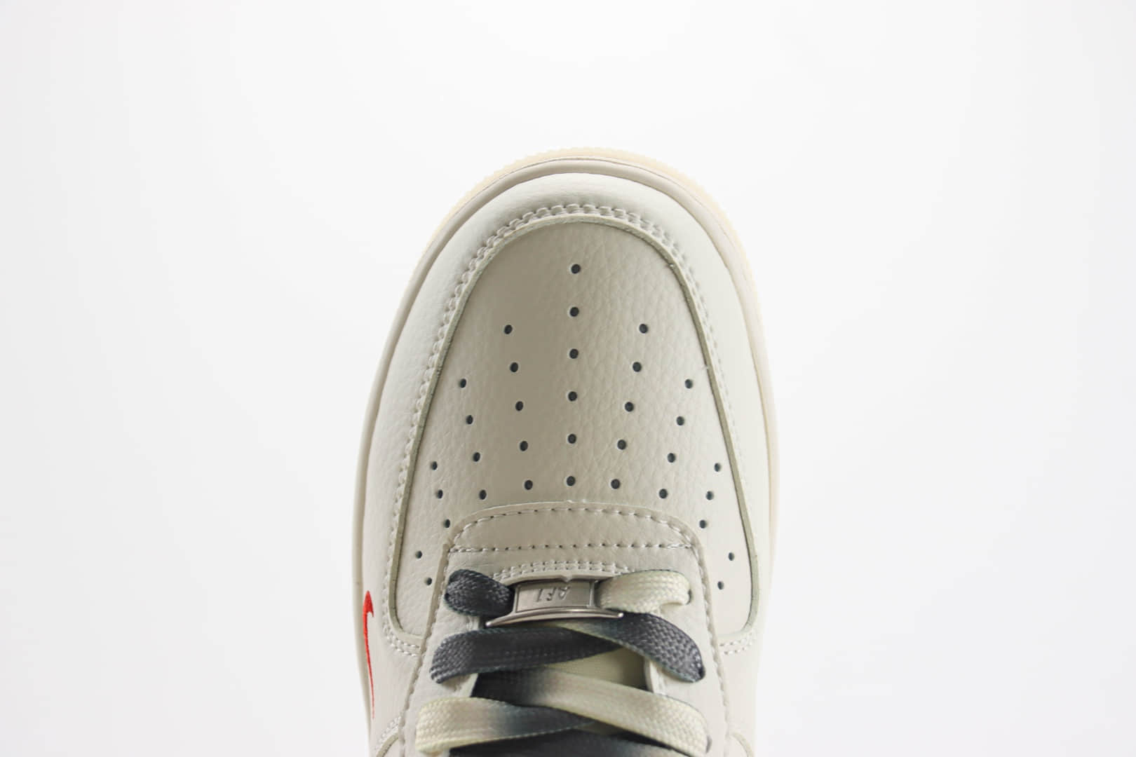 耐克Stussy x Nike Air Force 1纯原版本斯图西联名空军一号AF1白灰红板鞋 莆田天花板AF1 货号：XZ6188-015