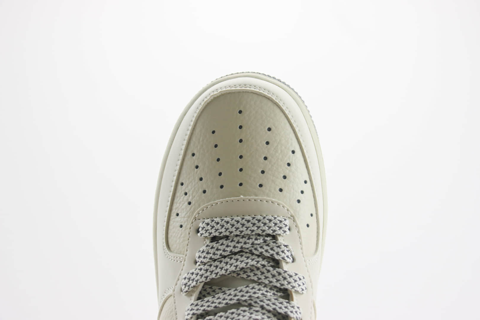 耐克Nike Air Force 1 Mid纯原版本中帮空军一号AF1米灰色板鞋 莆田耐克代理 货号：SH0235-522