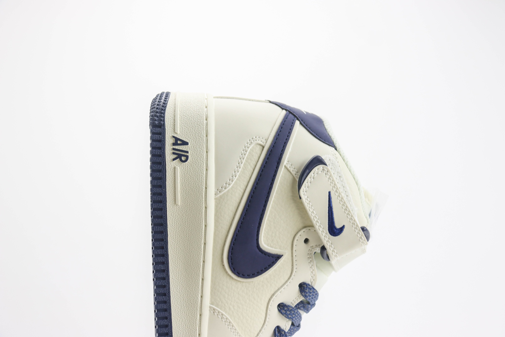 耐克Nike Air Force 1 Mid纯原版本空军一号AF1米深蓝中帮运动板鞋 莆田耐克代理 货号：SH0235-566